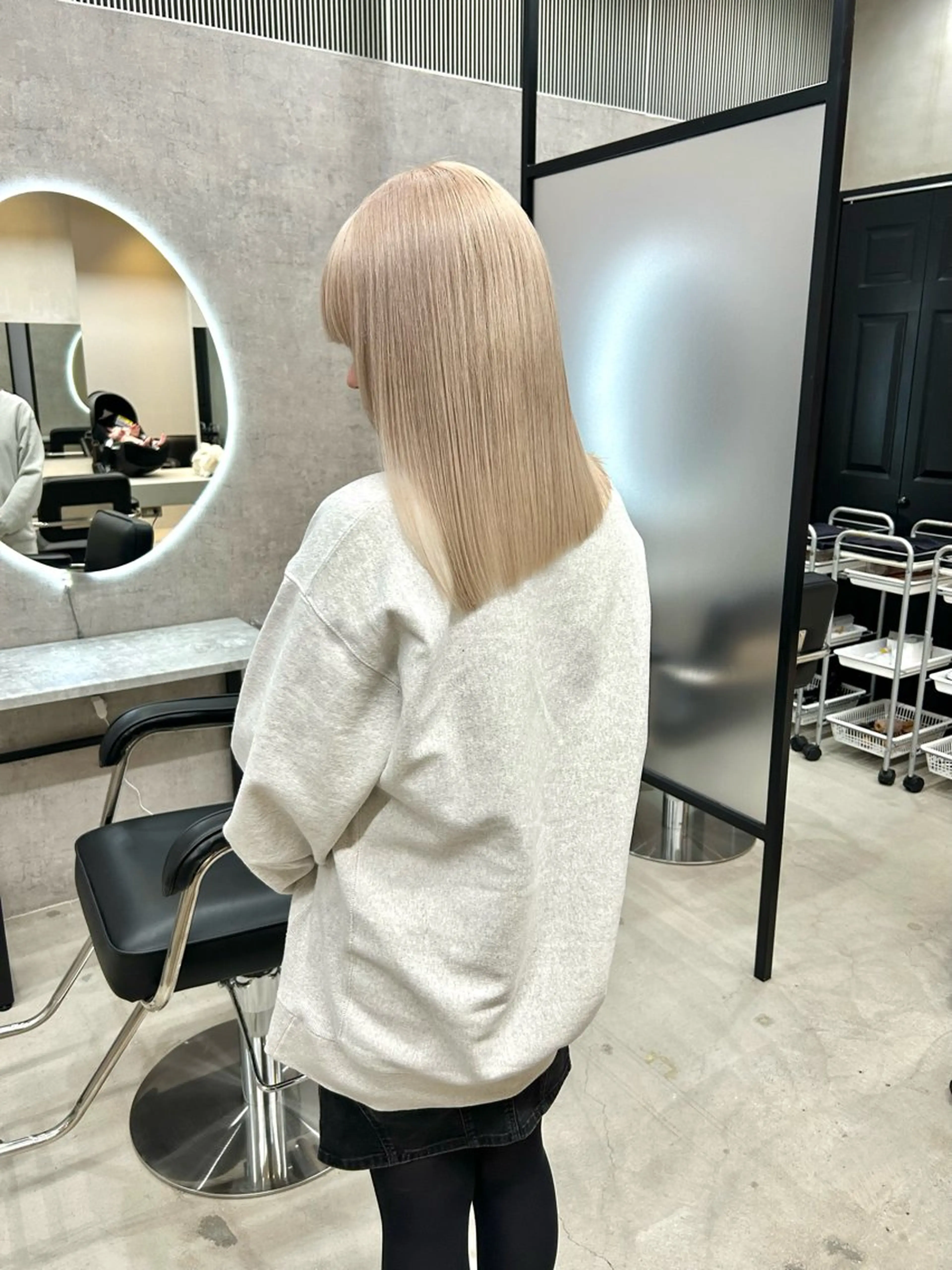 ミディアム カラー ヘアカラー トリートメント mood tatemachiのヘアスタイル