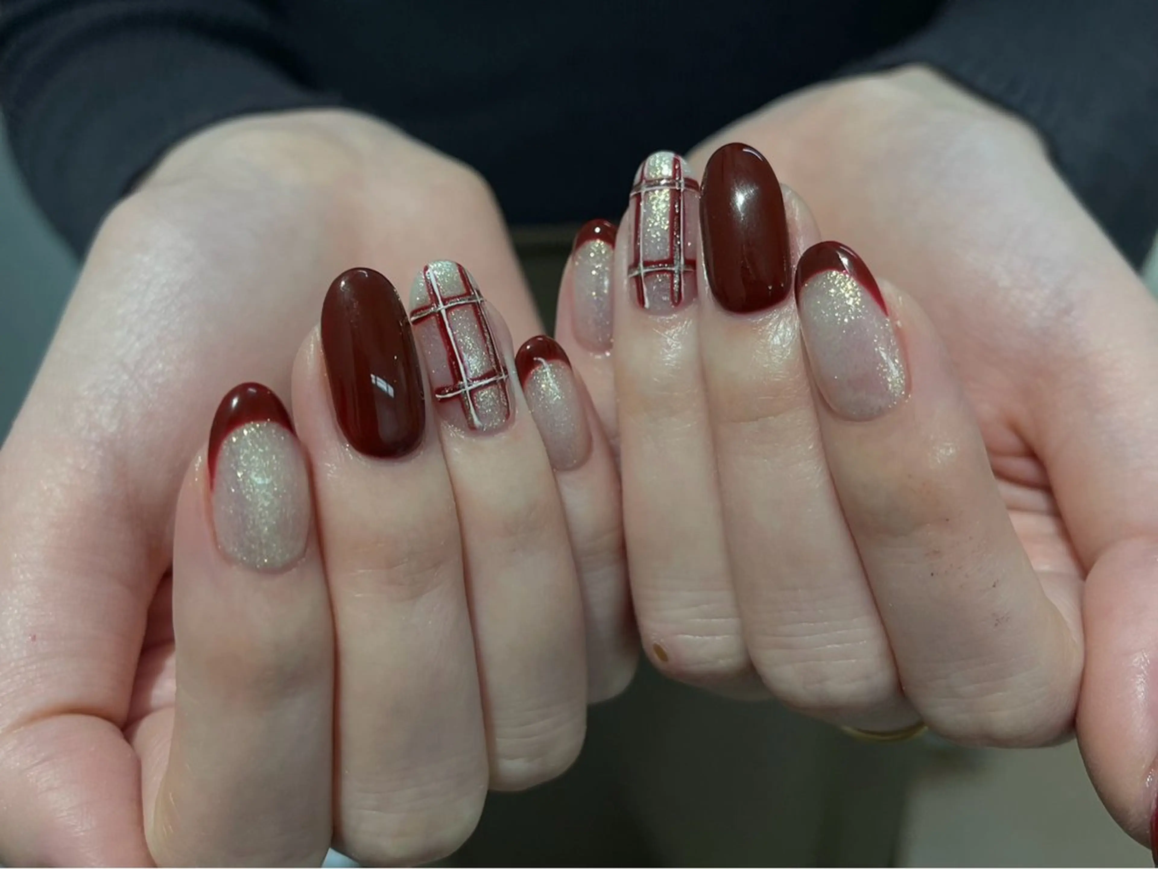 ネイル チークネイル フレンチネイル 韓国ネイル マグネットネイル 持ち込み ハンドネイル Hi nail池袋 🎀ワンホン/韓国風のネイルデザイン