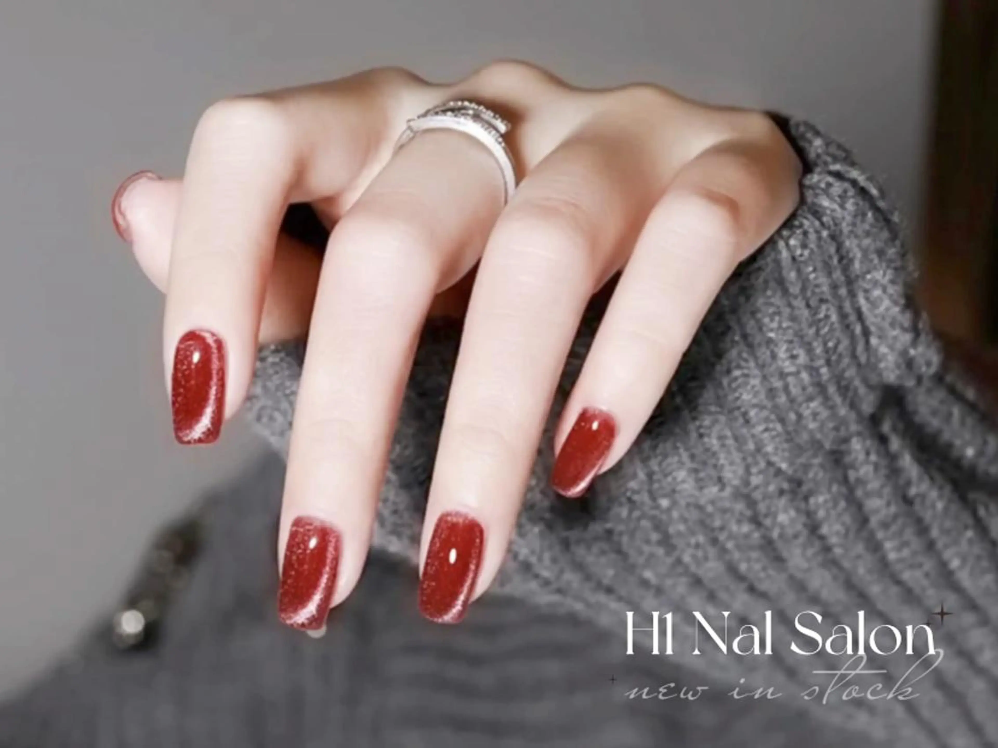 ミディアム H1 ネイル サロンのネイルデザイン