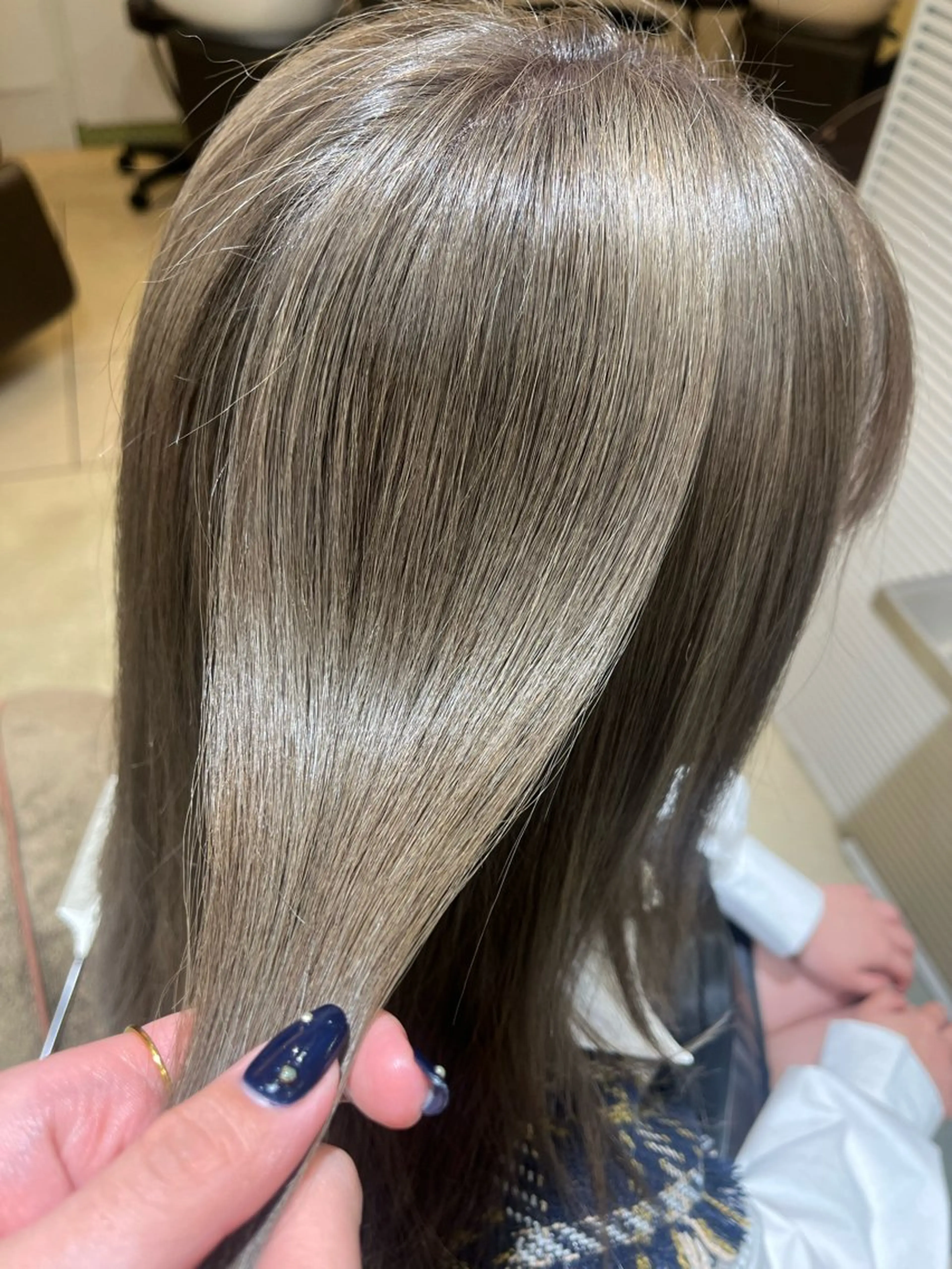 ロング カラー カット ヘアカラー トリートメント ベージュカラー⌇ くびれヘア.𐙚心音のヘアスタイル