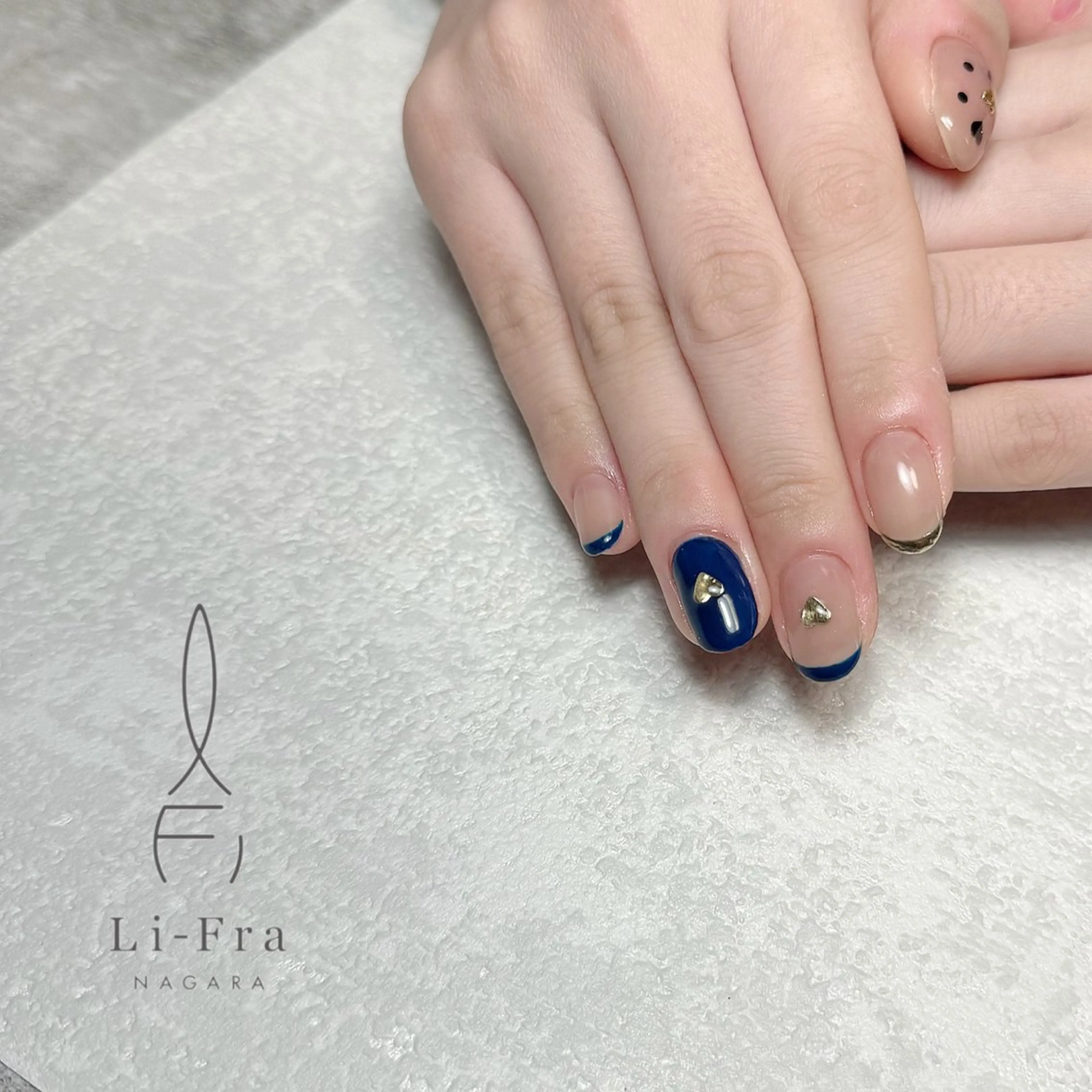 ネイル フットネイル ハンドネイル Li-Fra YOKOのマツエク・マツパデザイン