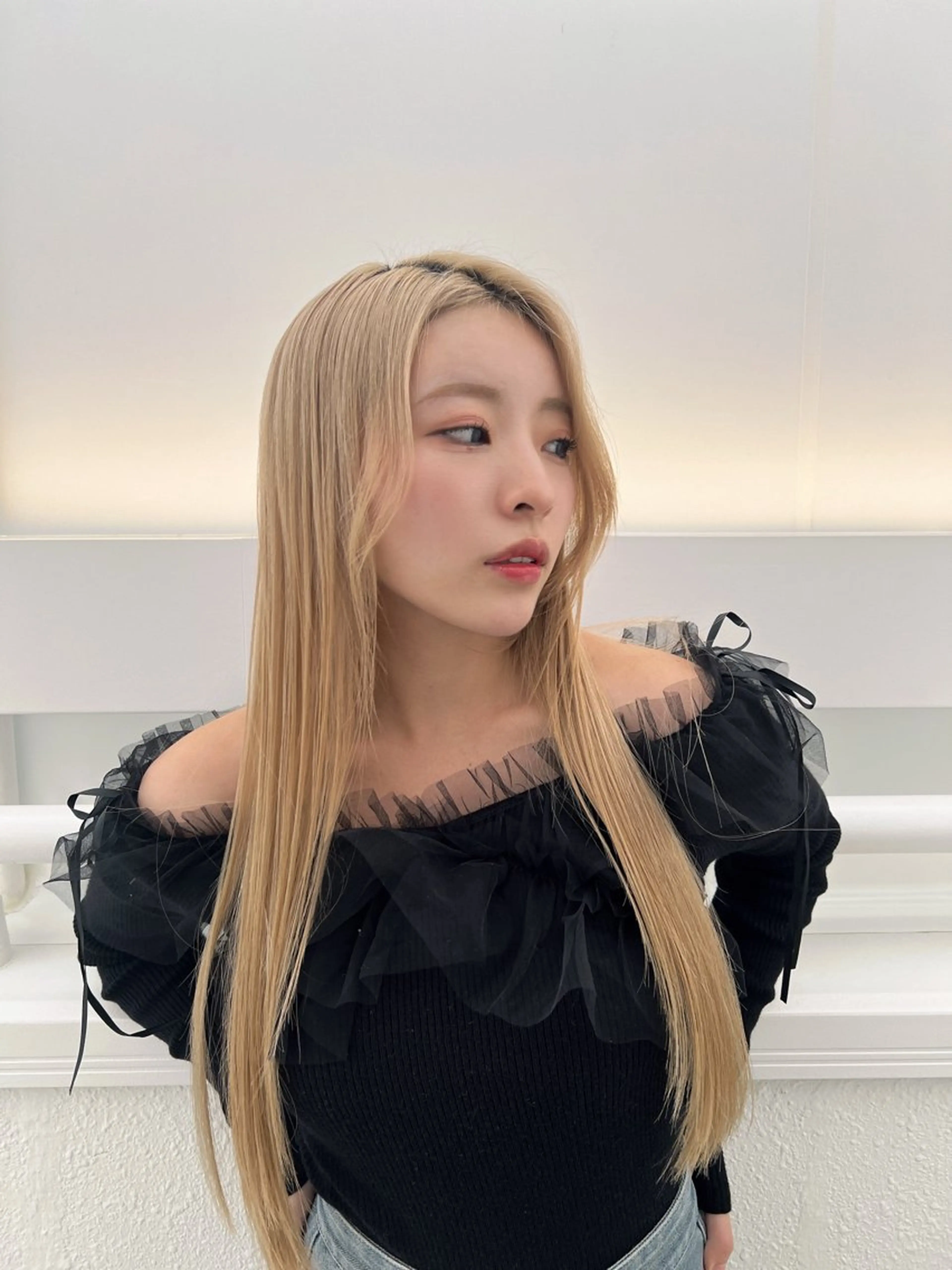 セミロング カラー ベージュカラー ブリーチ ケアブリーチ 透明感カラー ダブルカラー カット ヘアカラー トリートメント 原宿/美髪カラー 🫧TAISEIのヘアスタイル