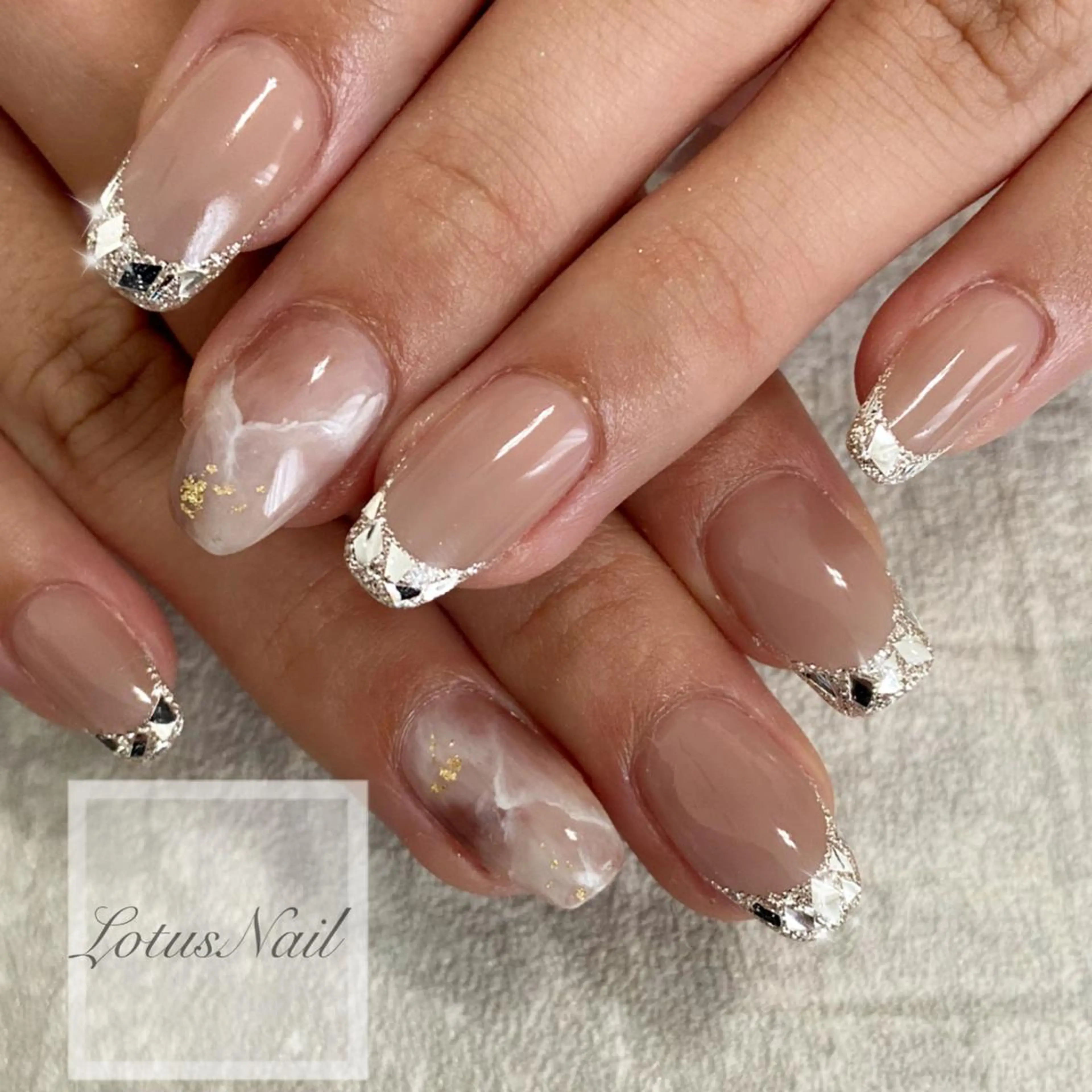 ネイル フレンチネイル ガラスフレンチ ハンドネイル Lotus Nailのネイルデザイン