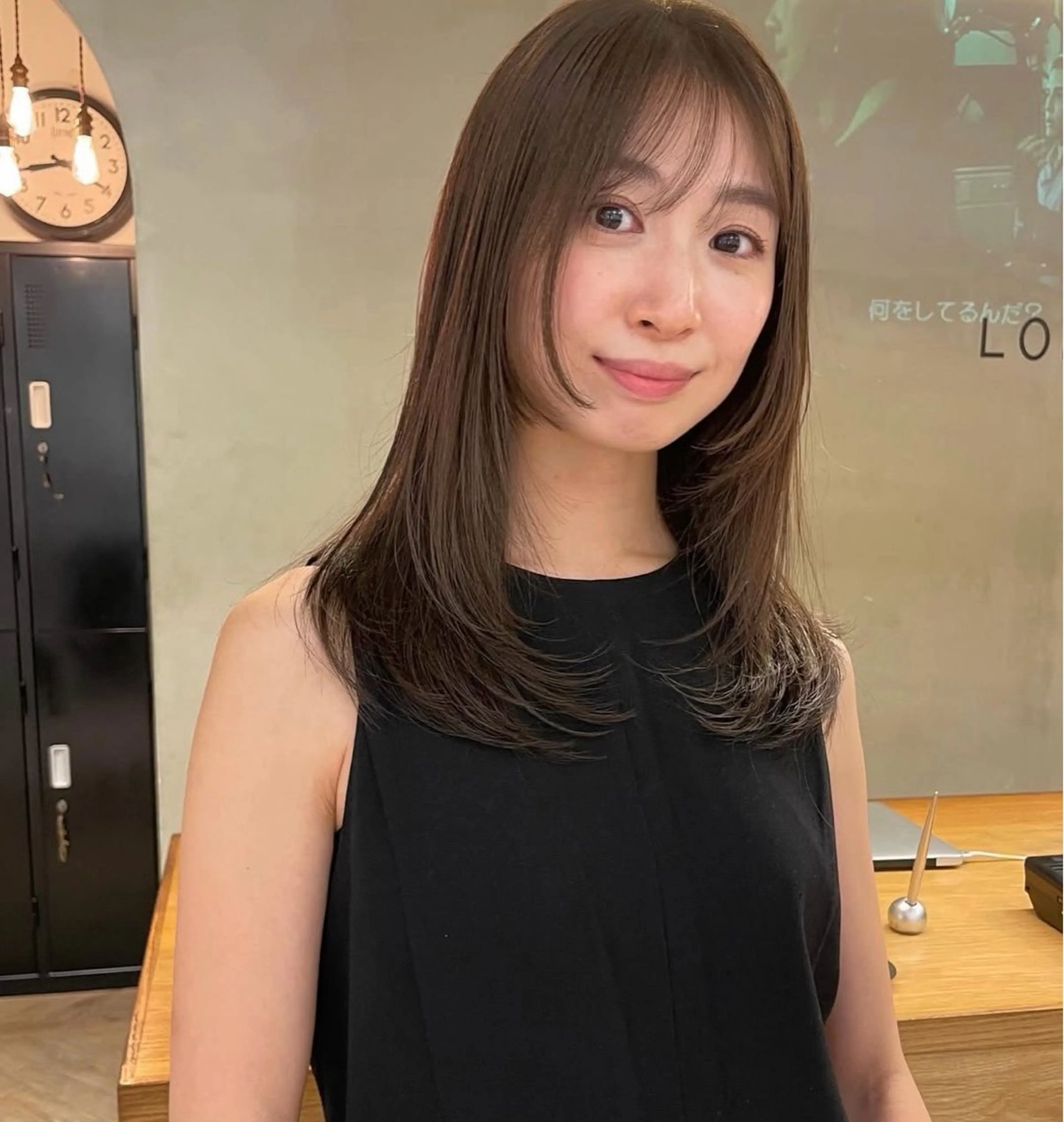 ロング レイヤーカット 高発色ブリーチ/ ハイレイヤー🪽aiのヘアスタイル