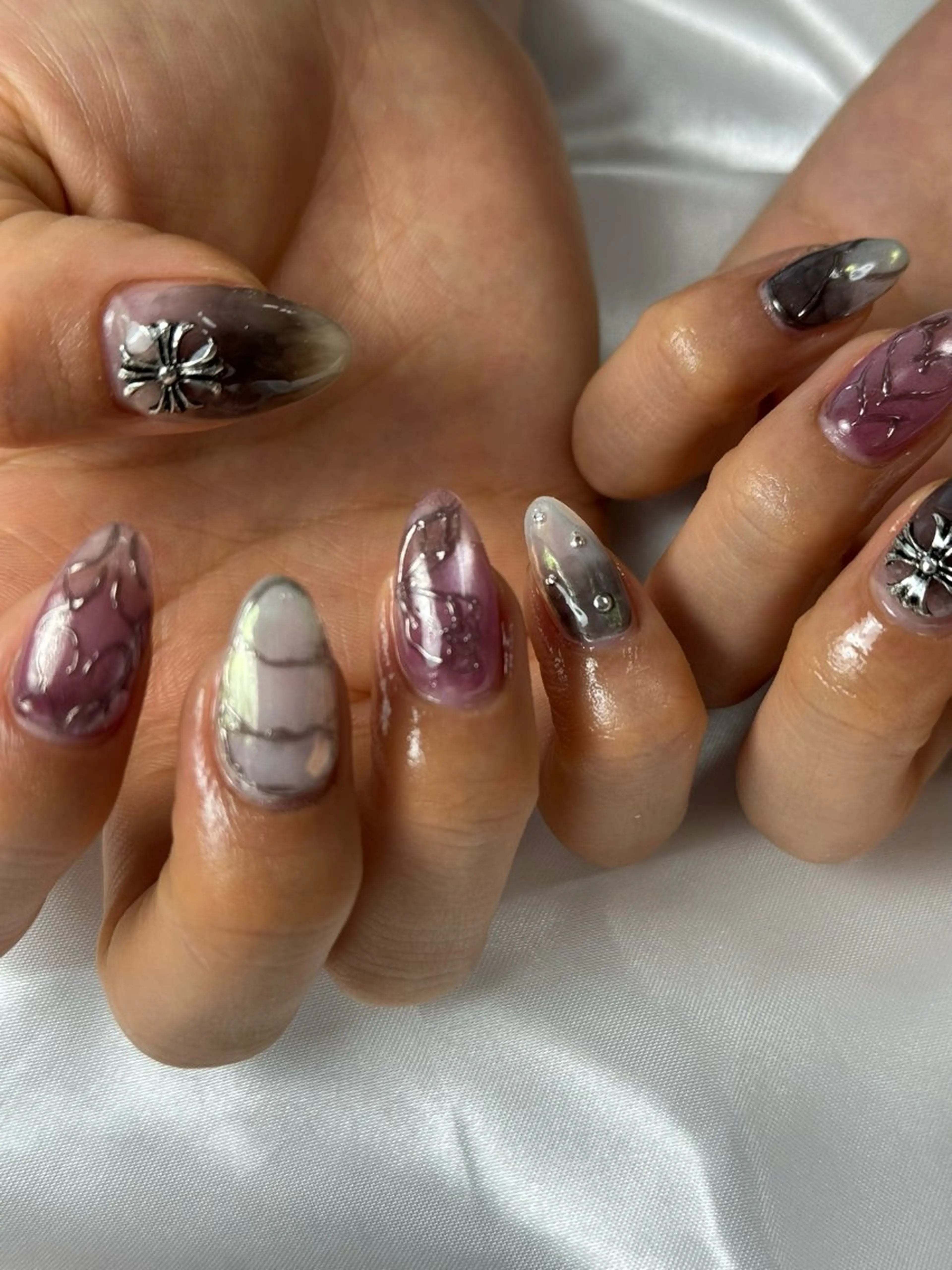 ネイル ジェルネイル 韓国ネイル ミラーネイル 持ち込み パラジェル ハンドネイル flowers nailのネイルデザイン