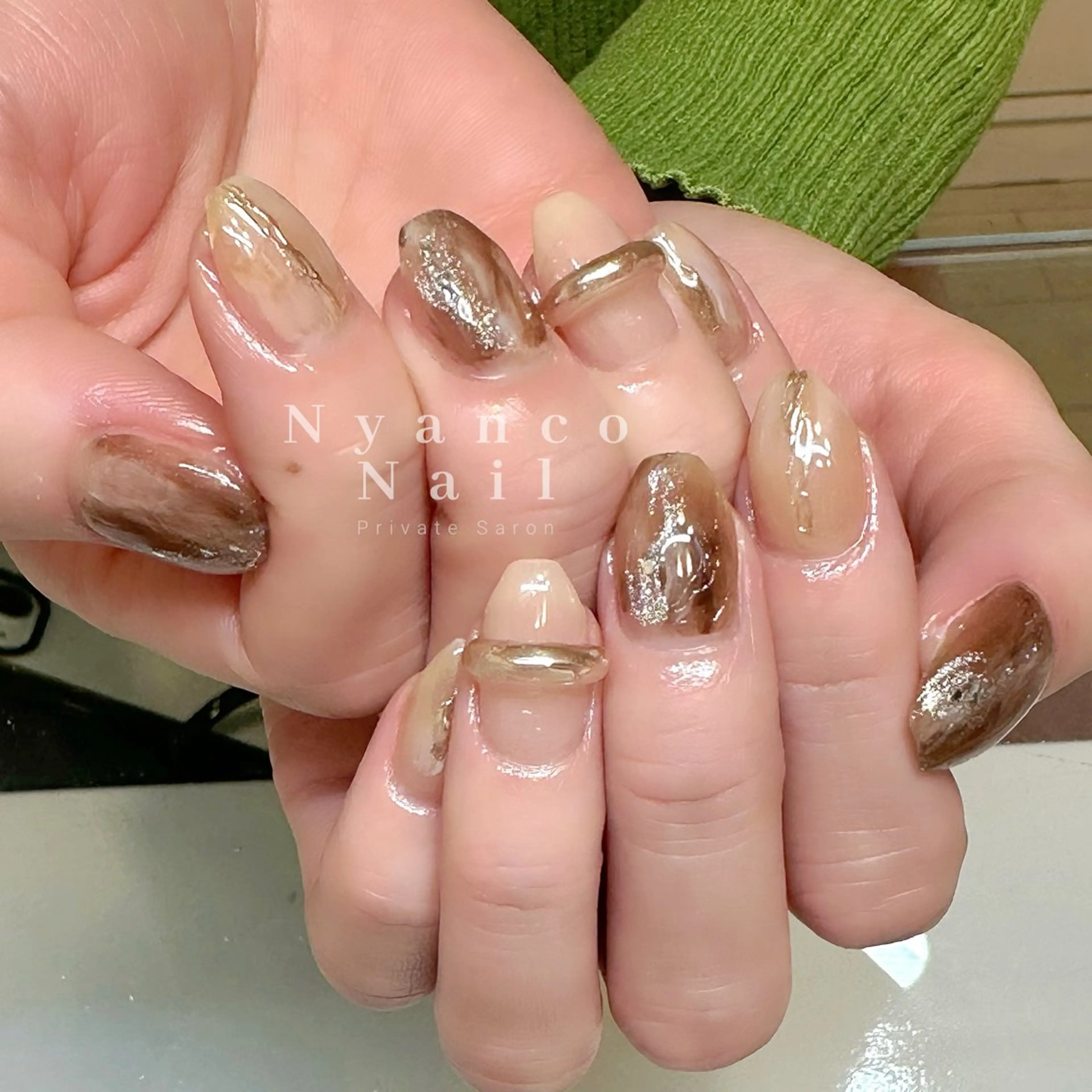 ネイル ブラウン ジェルネイル マグネットネイル ニュアンスネイル Nyanco Nailのネイルデザイン