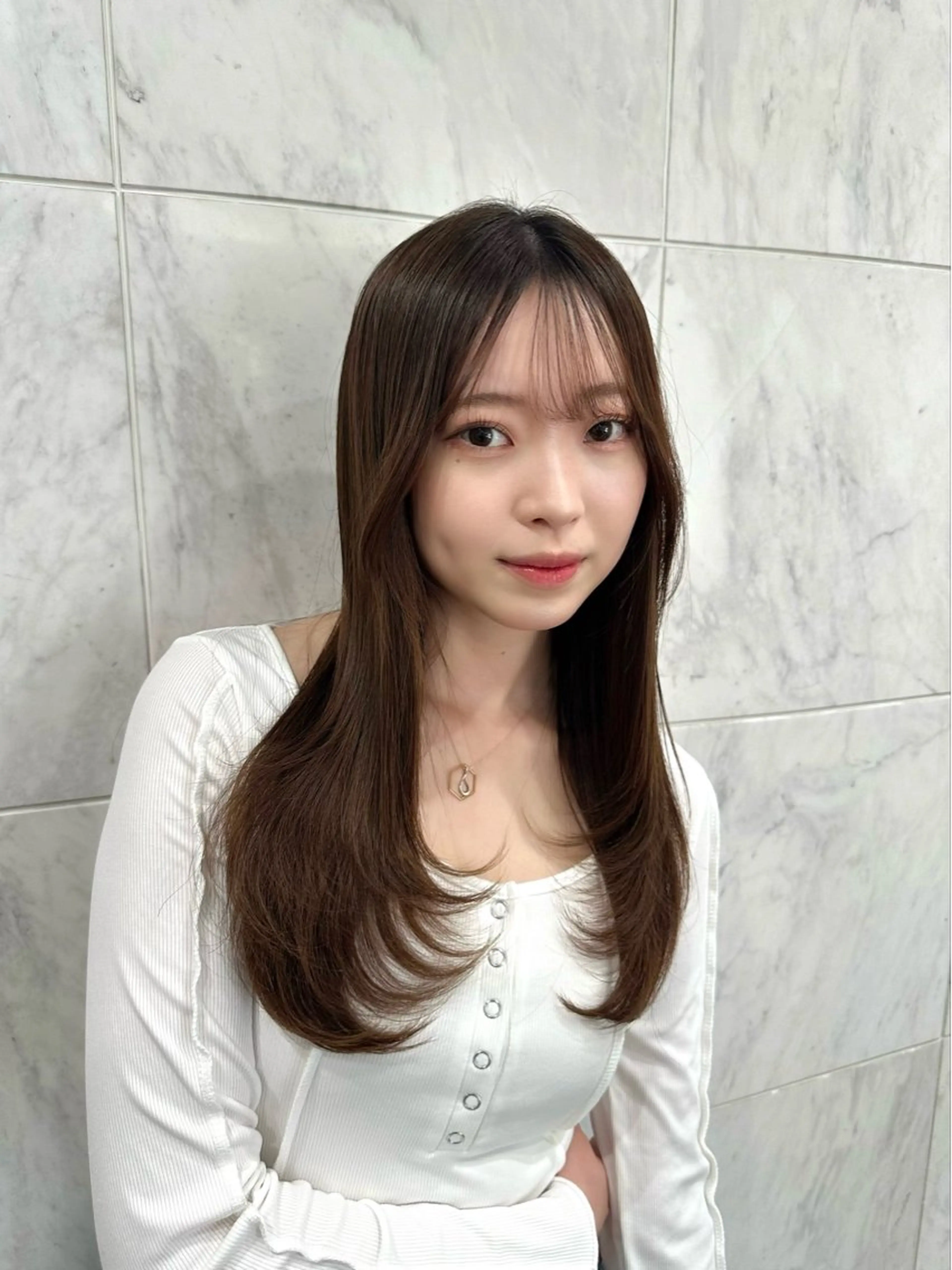 ロング カラー カット ヘアカラー トリートメント レイヤー 顔周り グレージュ/添田晃基のヘアスタイル