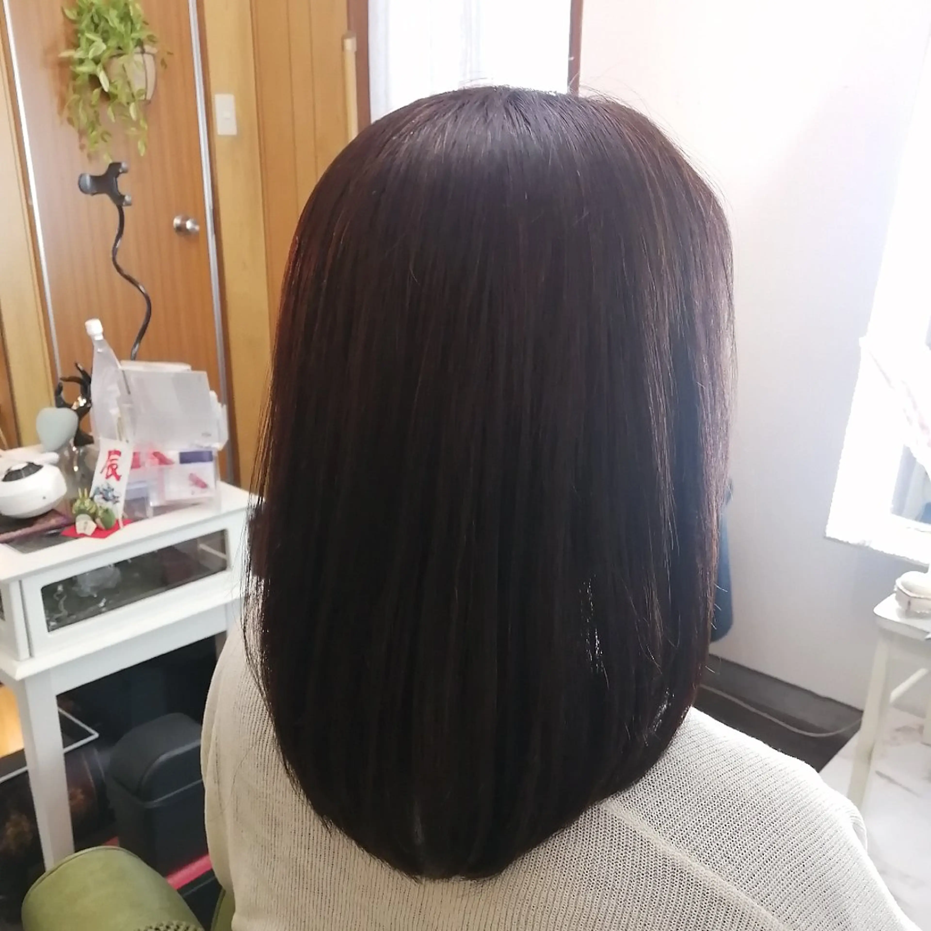 セミロング パーマ D/i所属・4店舗フリーランスⅠ Y/no〈夜のスパ〉のヘアスタイル