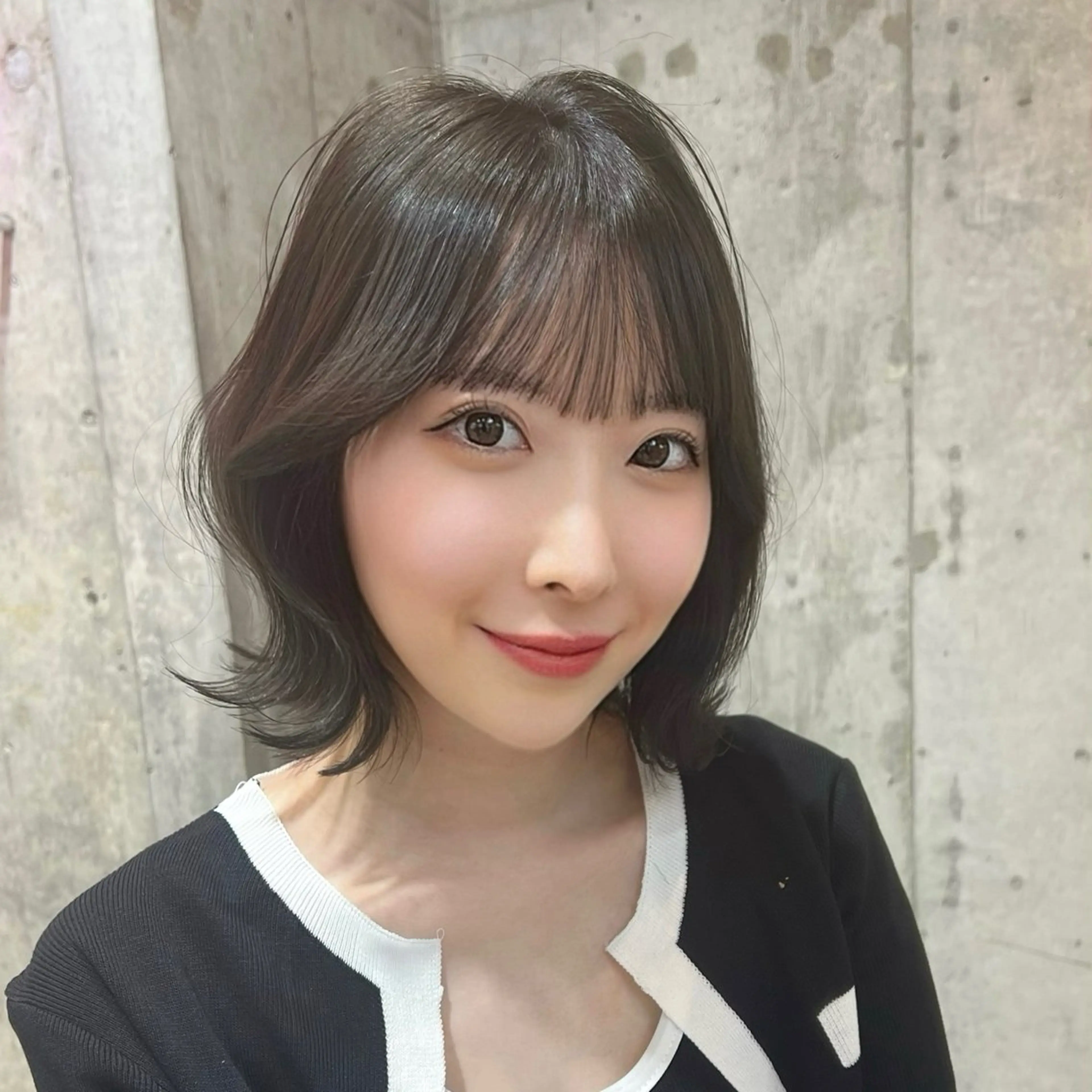 【ブリーチなし】韓国風カット+ダブルカラー+選べる髪質改善トリートメントの写真