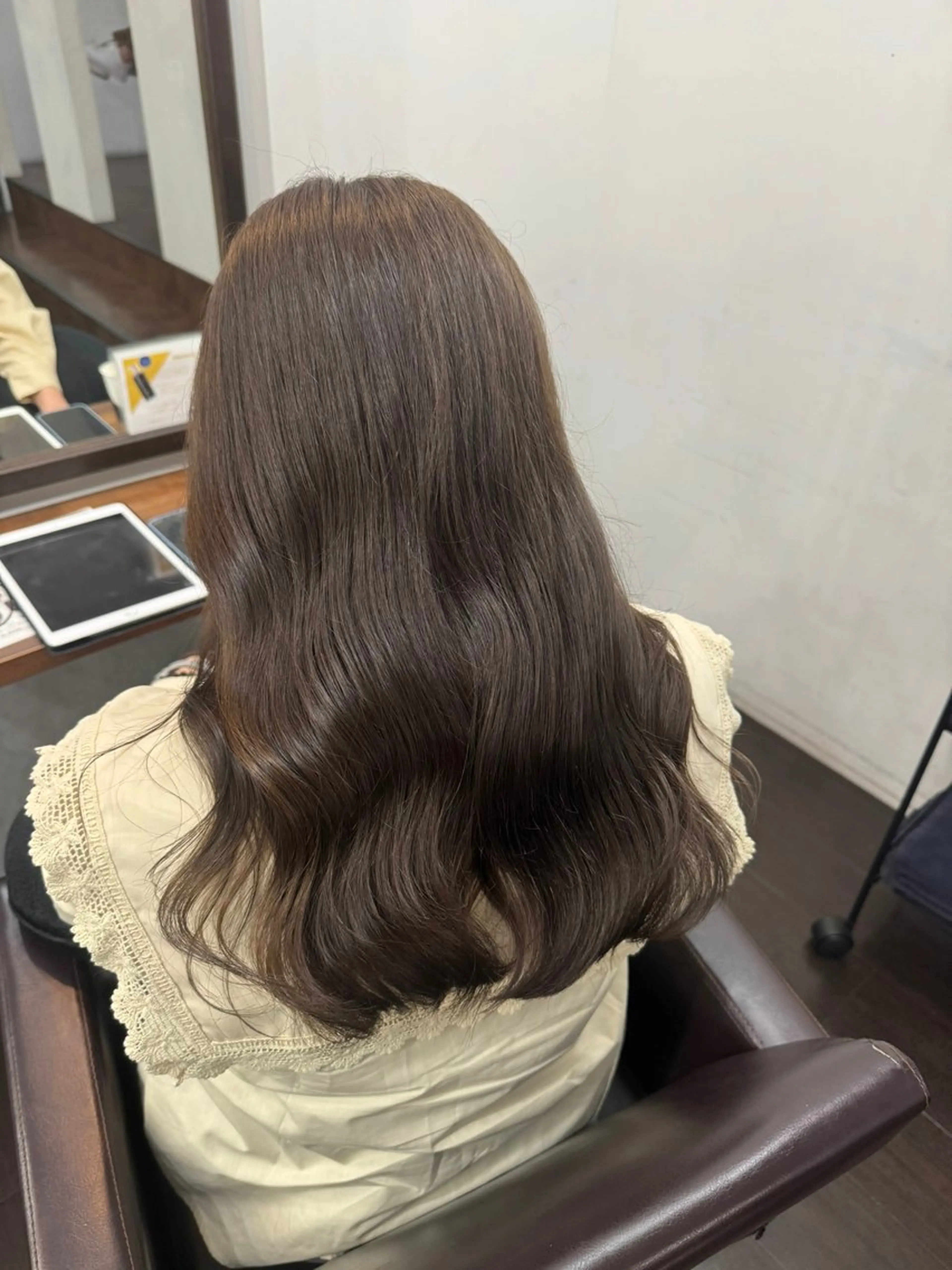 セミロング ヘアカラー トリートメント 難波 茜のヘアスタイル
