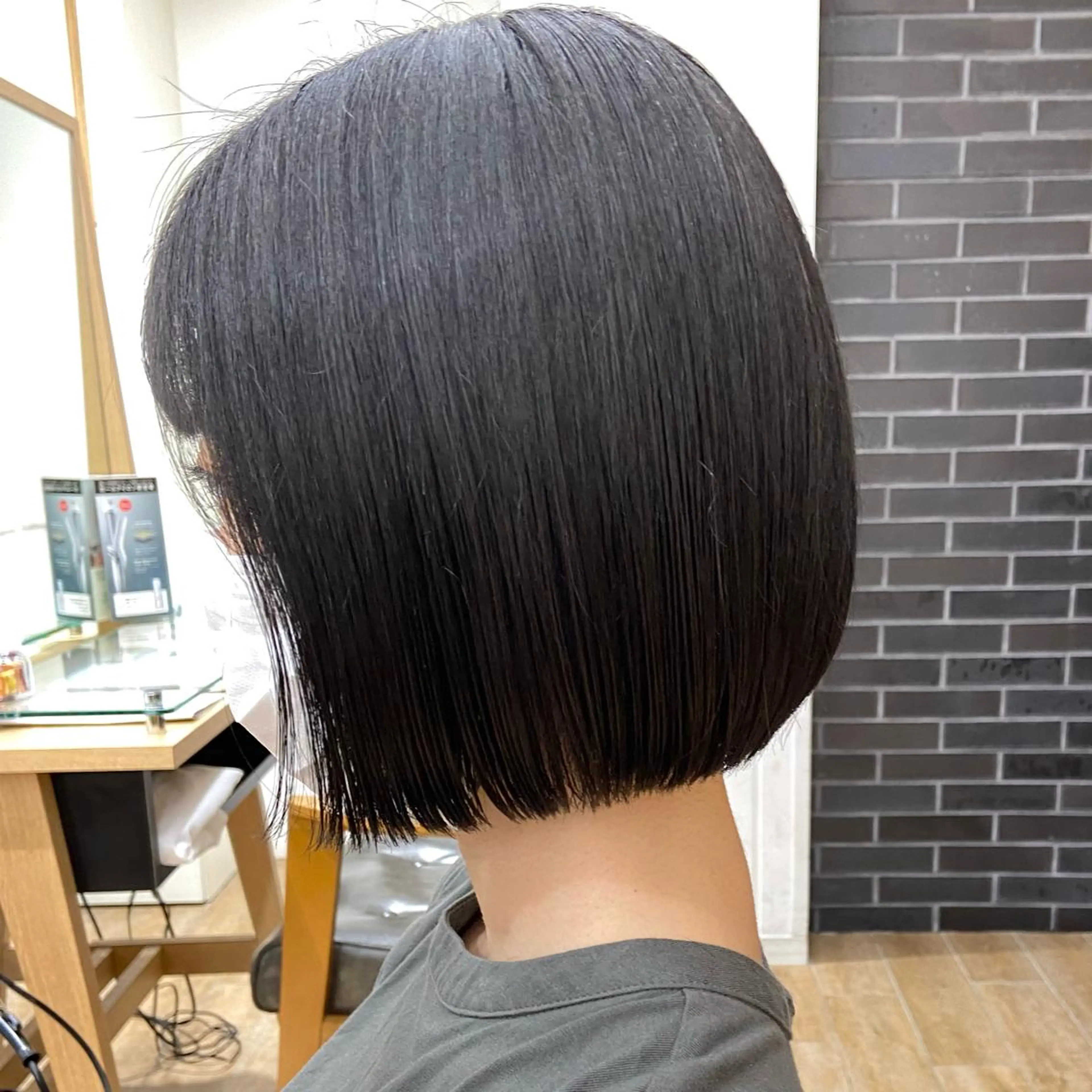 ショート カラー パーマ ヘアアレンジ メンズ キッズ ネイル マツエク・マツパ カット ヘアカラー トリートメント 横浜Bob美容師🤎 ERINAのヘアスタイル