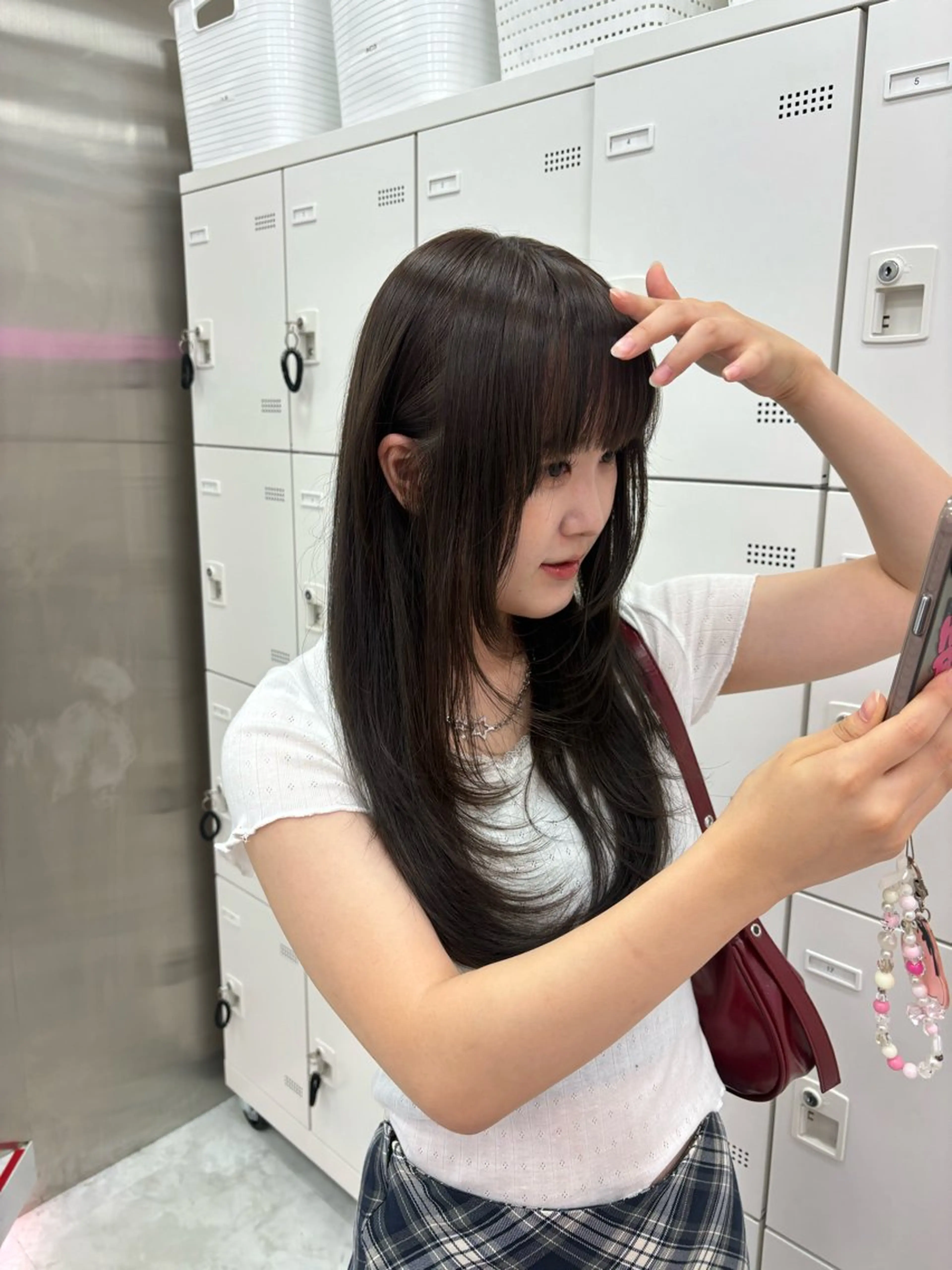 ロング カラー カット ヘアカラー トリートメント ヘッドスパ ヘアセット 韓国レイヤー ハッシュカットのヘアスタイル