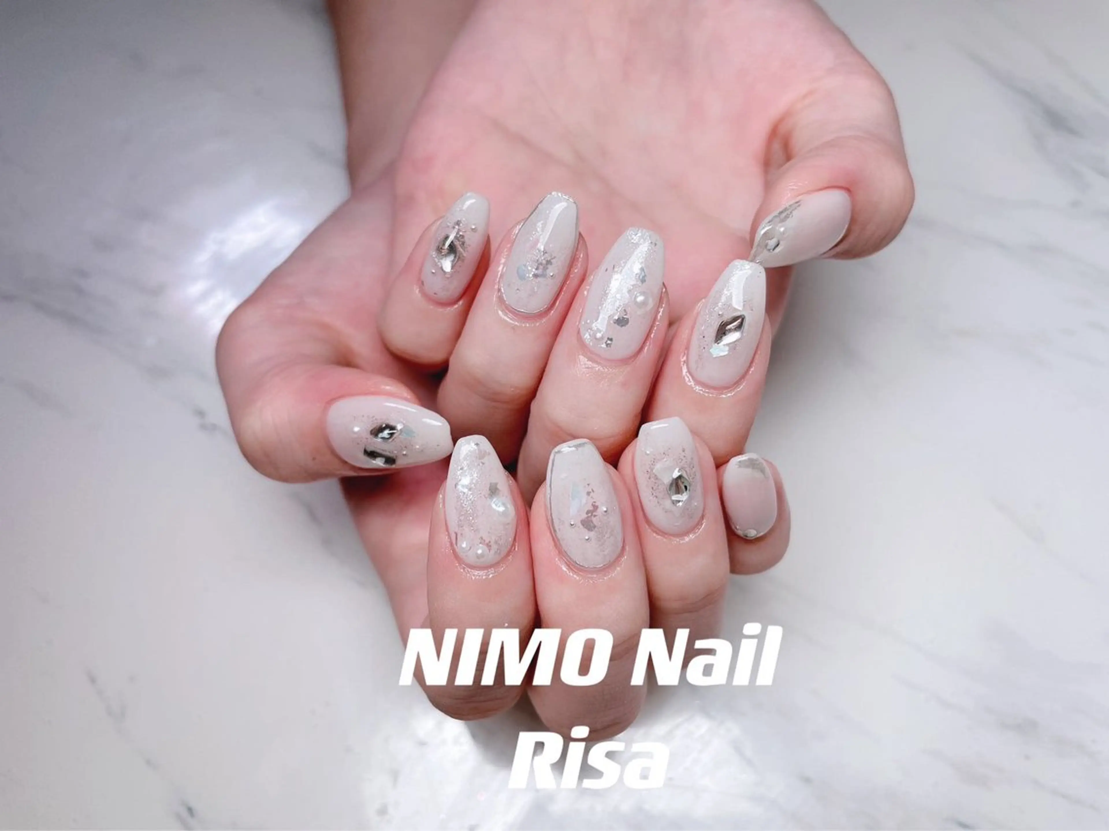 ネイル ハンドネイル RI SA☀️ リサのネイルデザイン