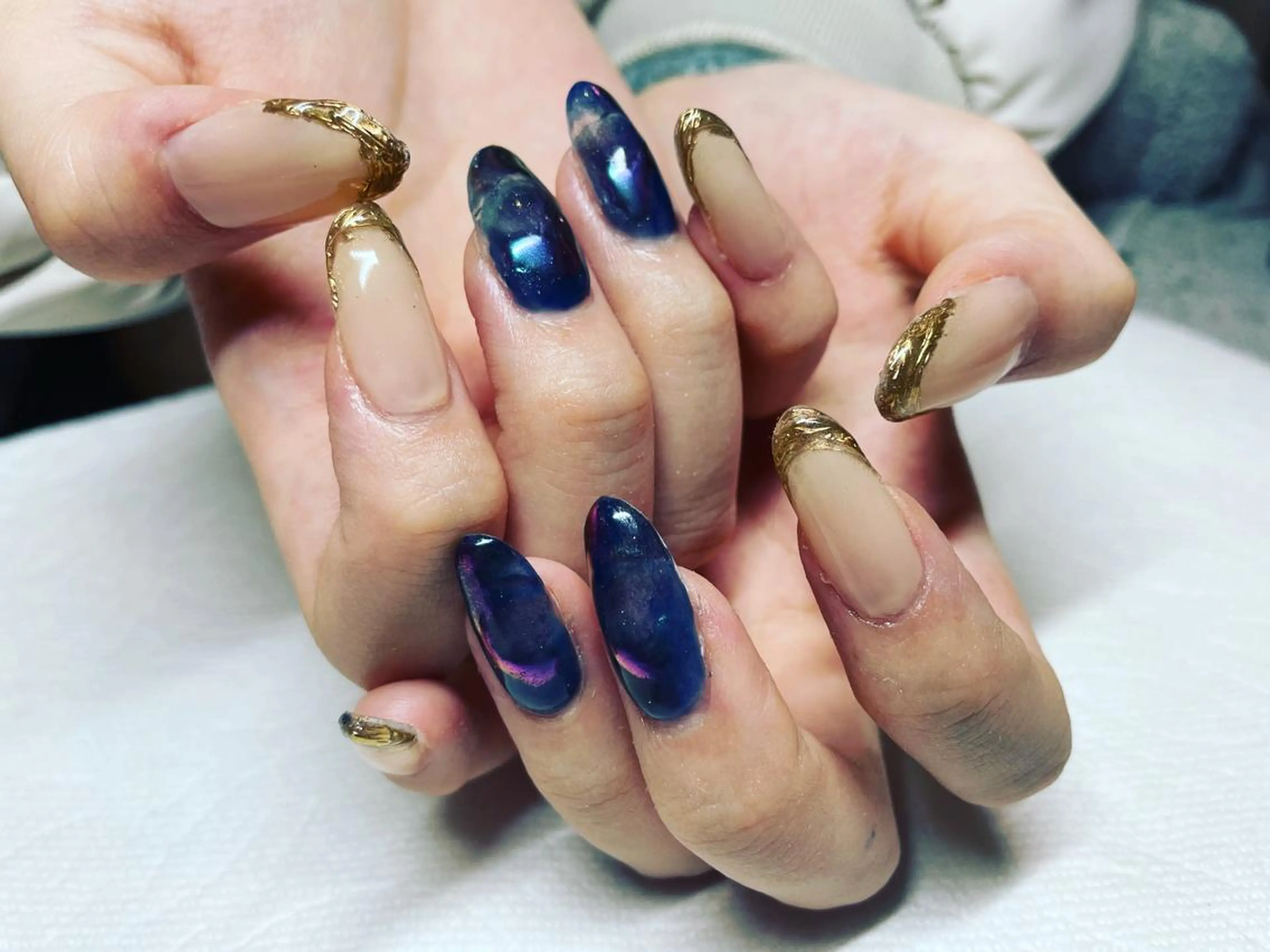 ネイル ハンドネイル CRAZY NAILのネイルデザイン