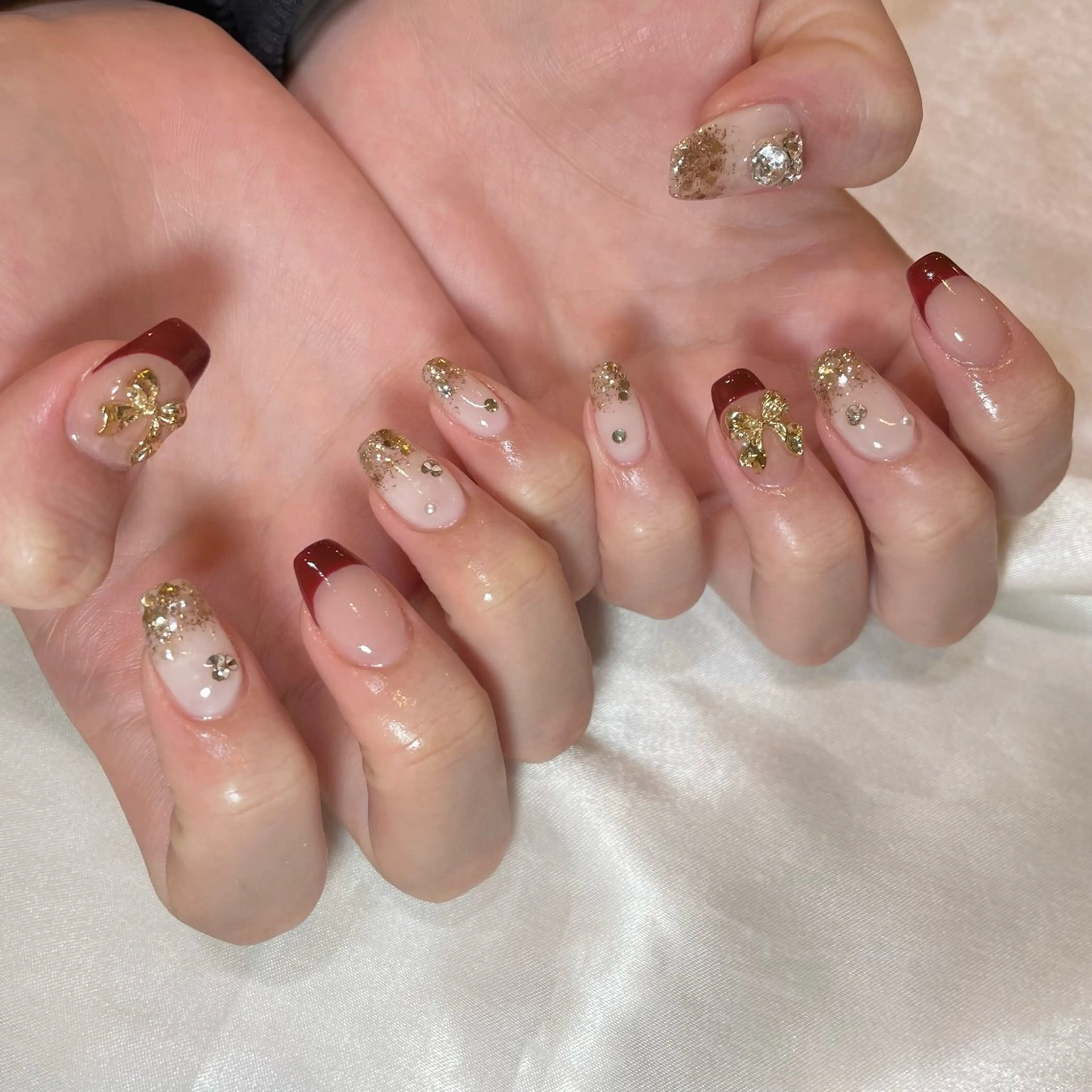 ネイル フレンチネイル グラデーション ラメ(グリッター) ラメグラデーション ハンドネイル ui nailのネイルデザイン