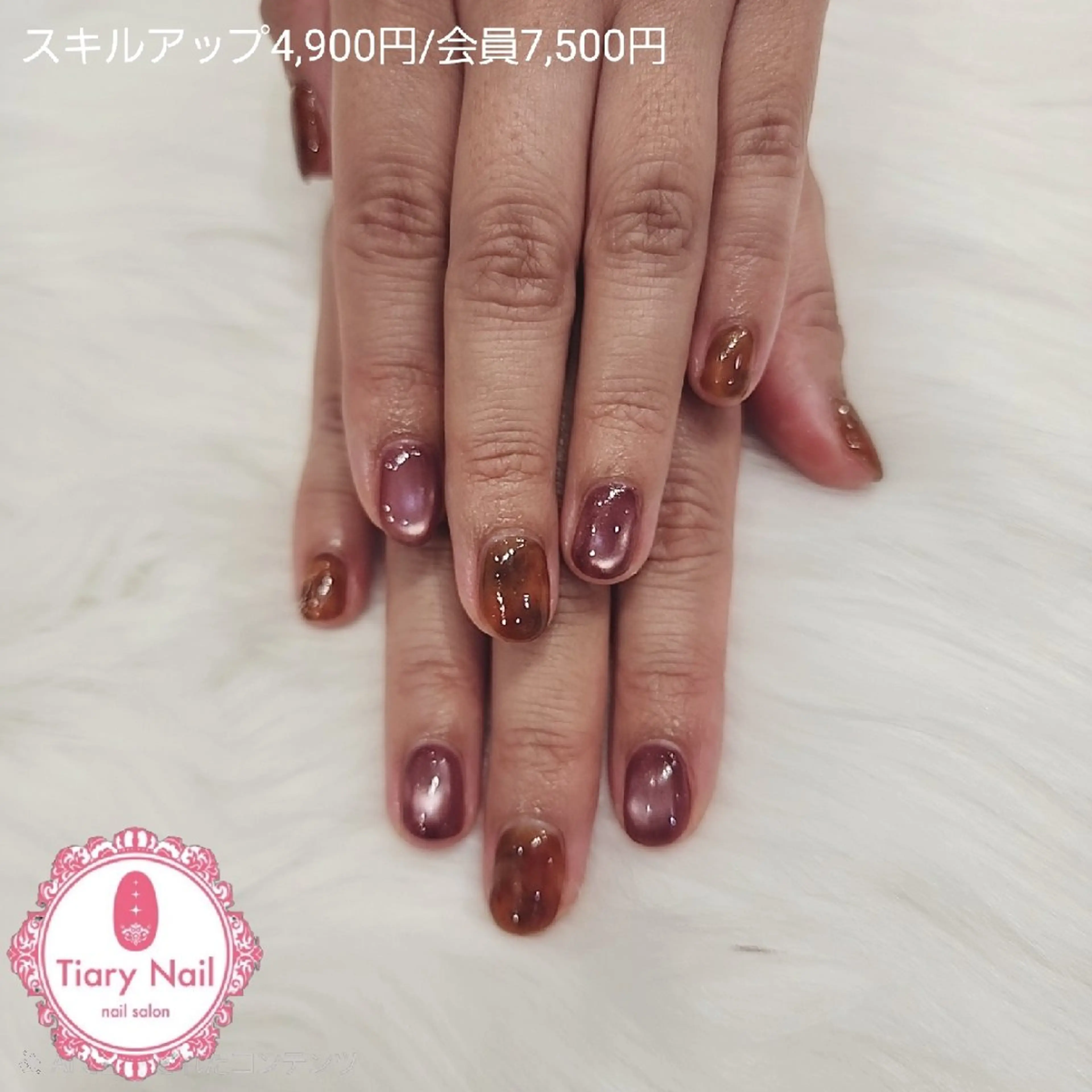 ネイル ハンドネイル 💙🤍Tiary M🤍💙のネイルデザイン