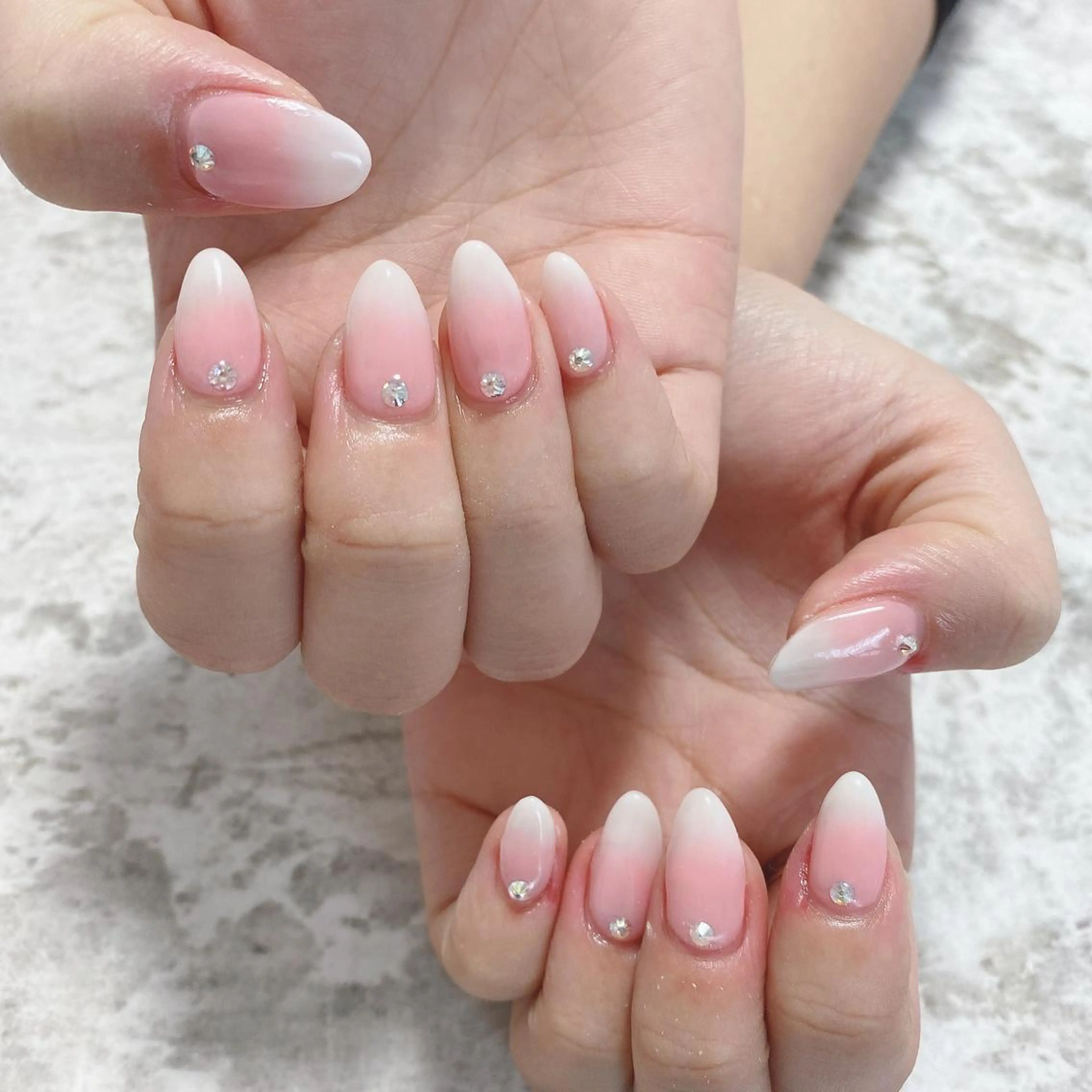 ネイル 吉岡 裕子のネイルデザイン