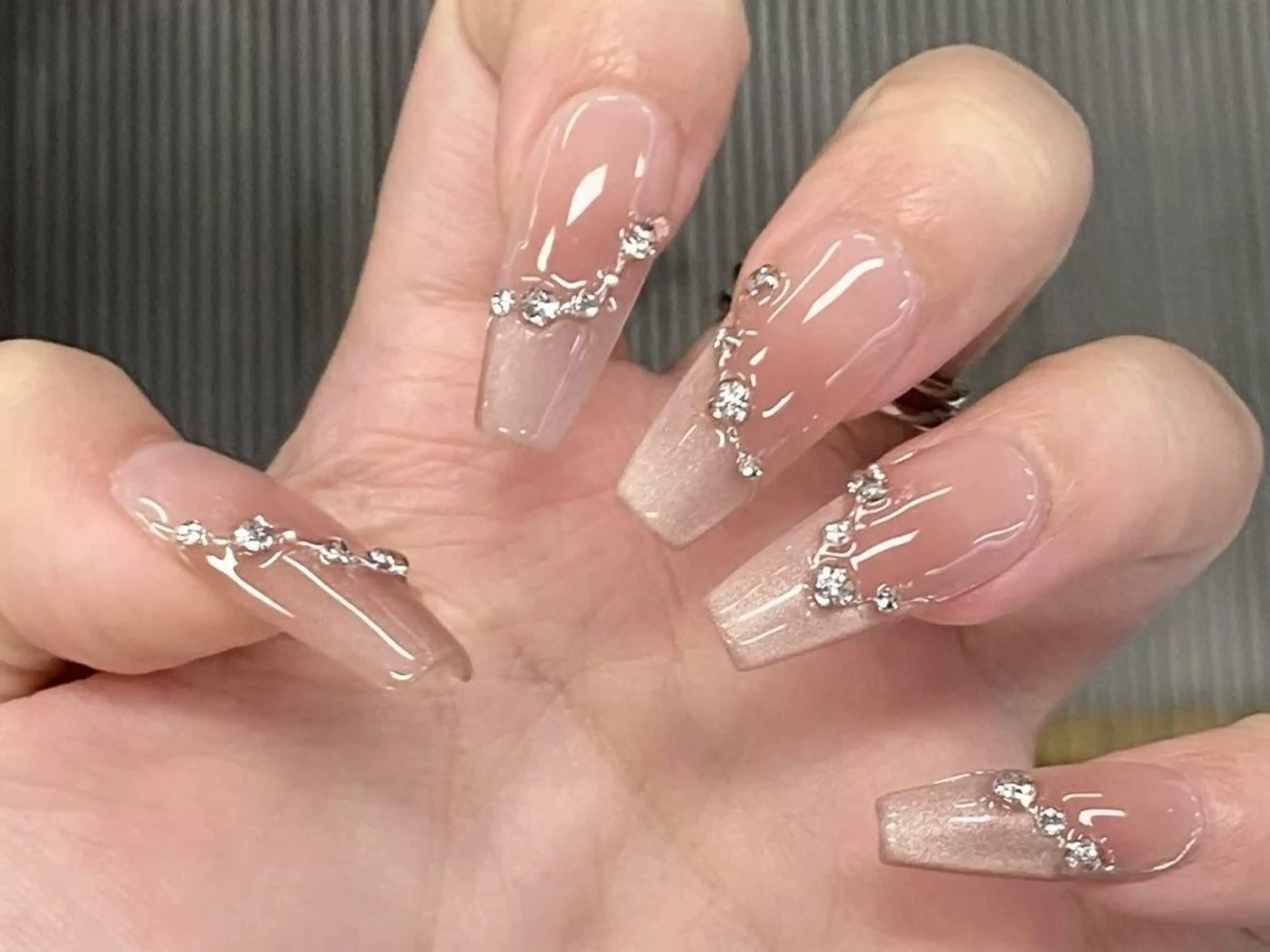 ネイル ハンドネイル TOUTOU所属・TOUTOU. Yuriのネイルデザイン