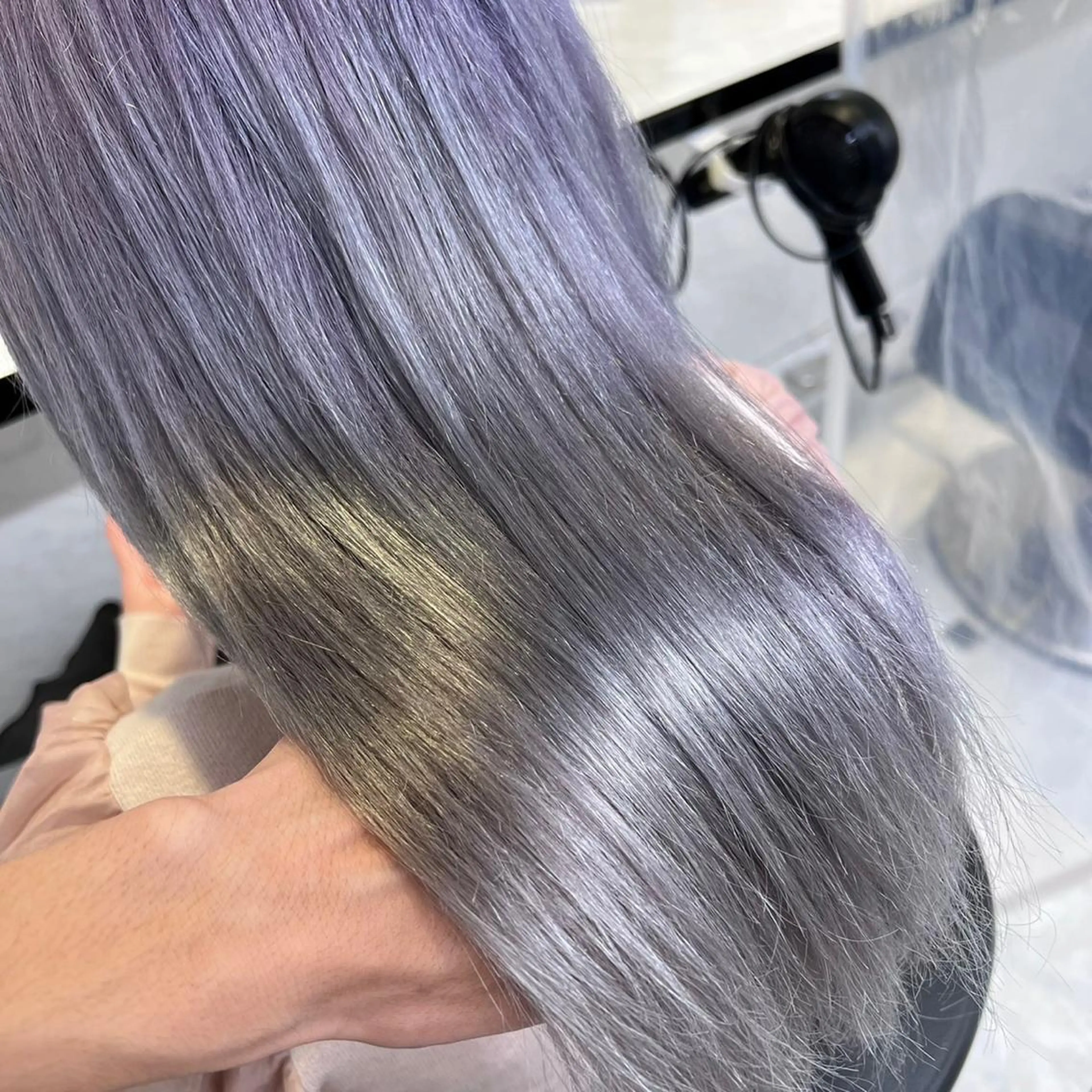 ロング 髪質改善 トリートメント ヘアカラー トリートメント ヘッドスパ ヘアセット ❤️赤み消し 上品カラー❤️のヘアスタイル