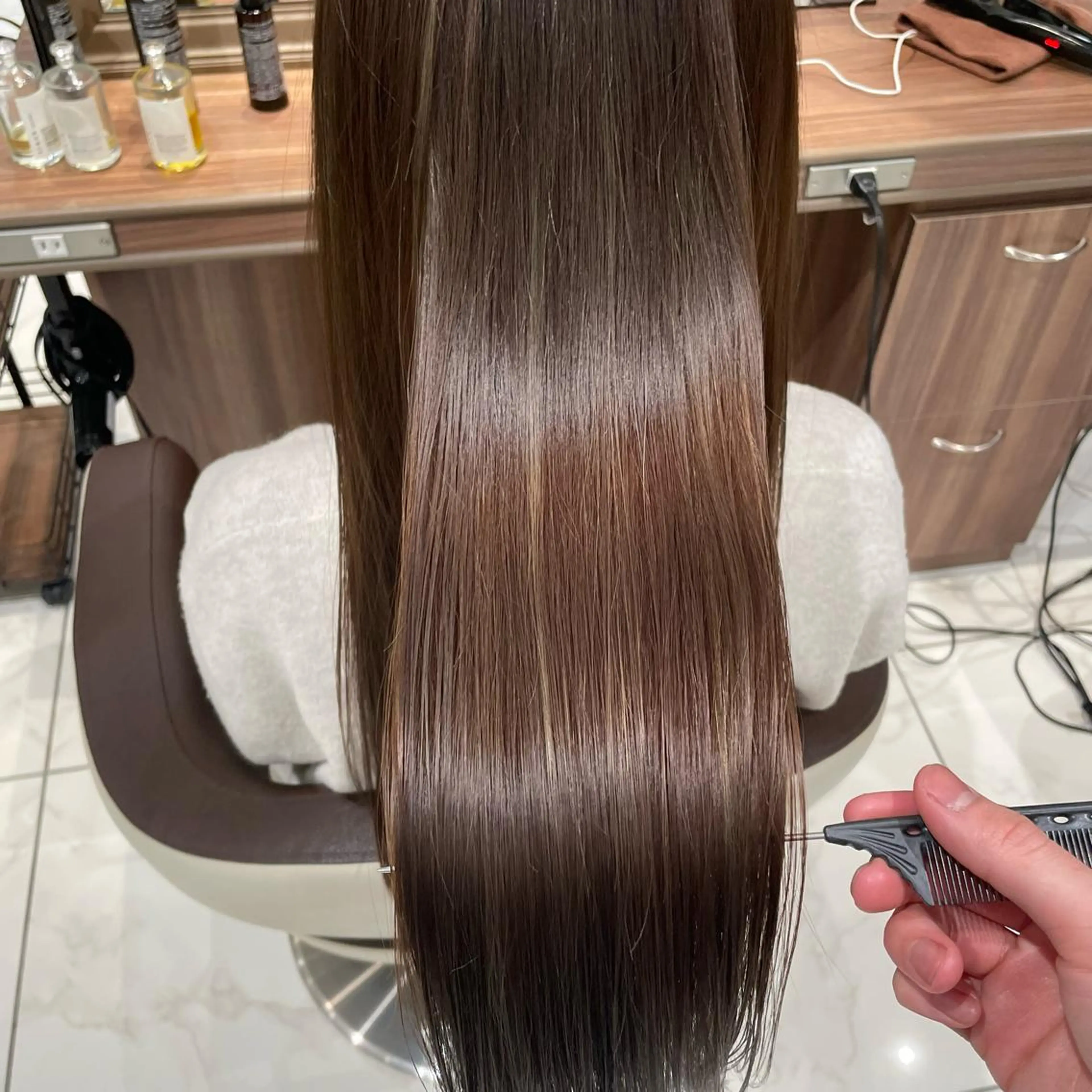 ロング カラー ヘアアレンジ ベージュカラー ブラウンカラー グレージュ ハイライトカラー ミルクティーベージュ ヘアカラー トリートメント 🇰🇷韓国ヘア★ 副店長/栗田のヘアスタイル