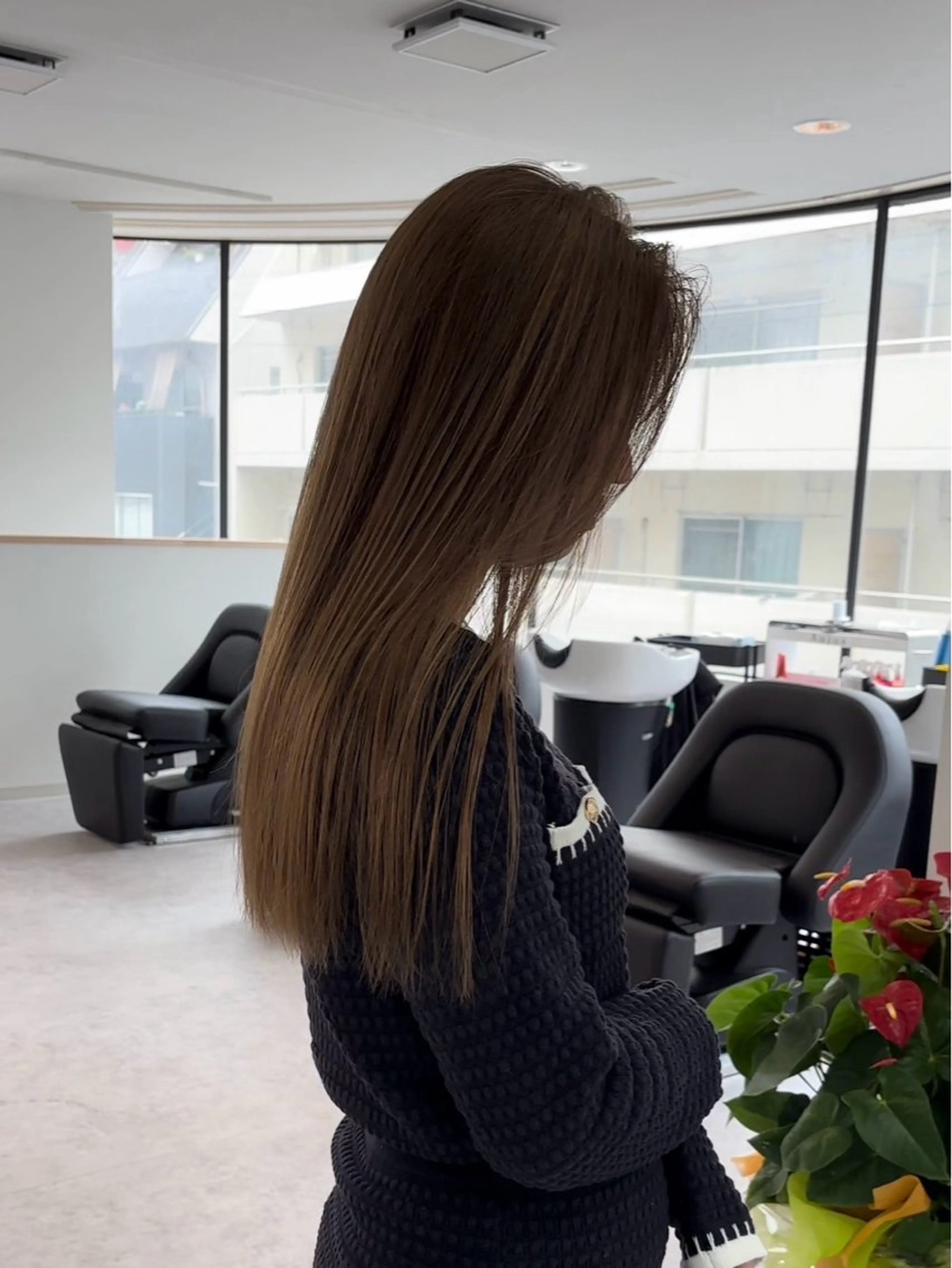 ロング ショートボブ ボブ ハイライト レイヤーカット 縮毛矯正 ヘアカラー ULu. 岡山駅店 髪質改善トリートメント＆ハイトーンカラー所属・SUZU/岡山/矯正 ハイトーン/レイヤーのヘアスタイル