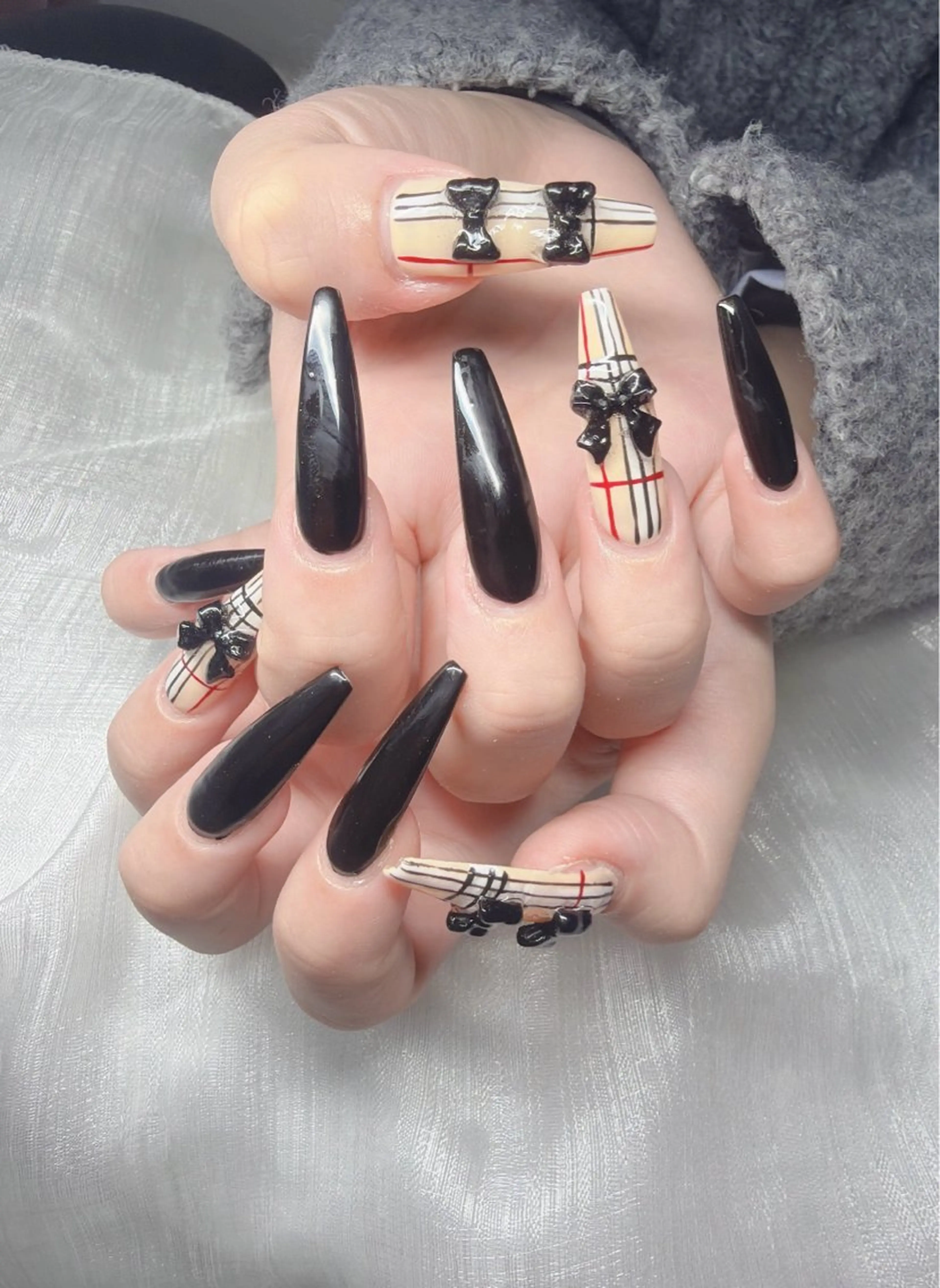 ネイル ハンドネイル Lee Nailsのネイルデザイン