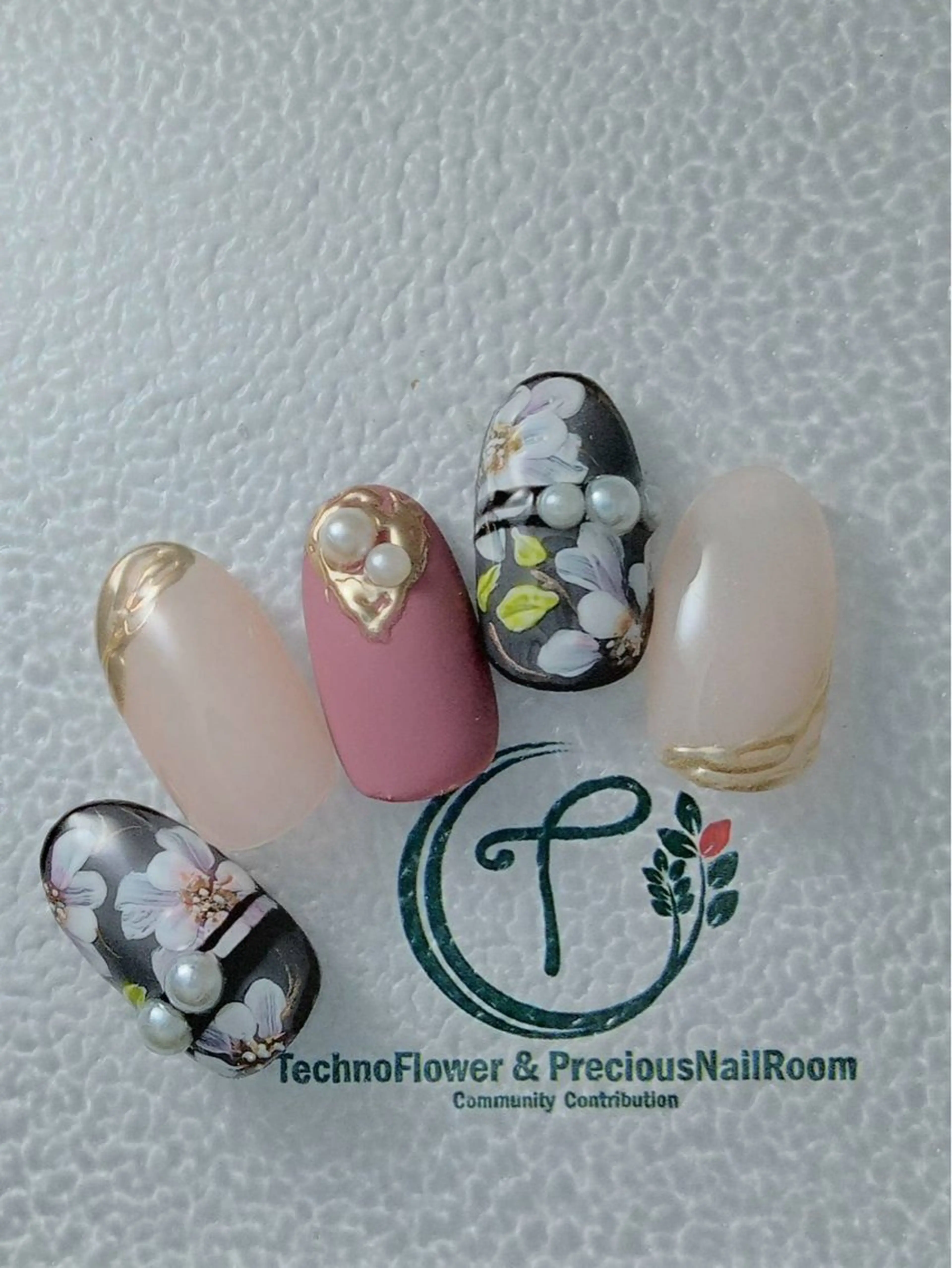 ネイル フラワーネイル precious nail room所属・precious nail  roomのネイルデザイン