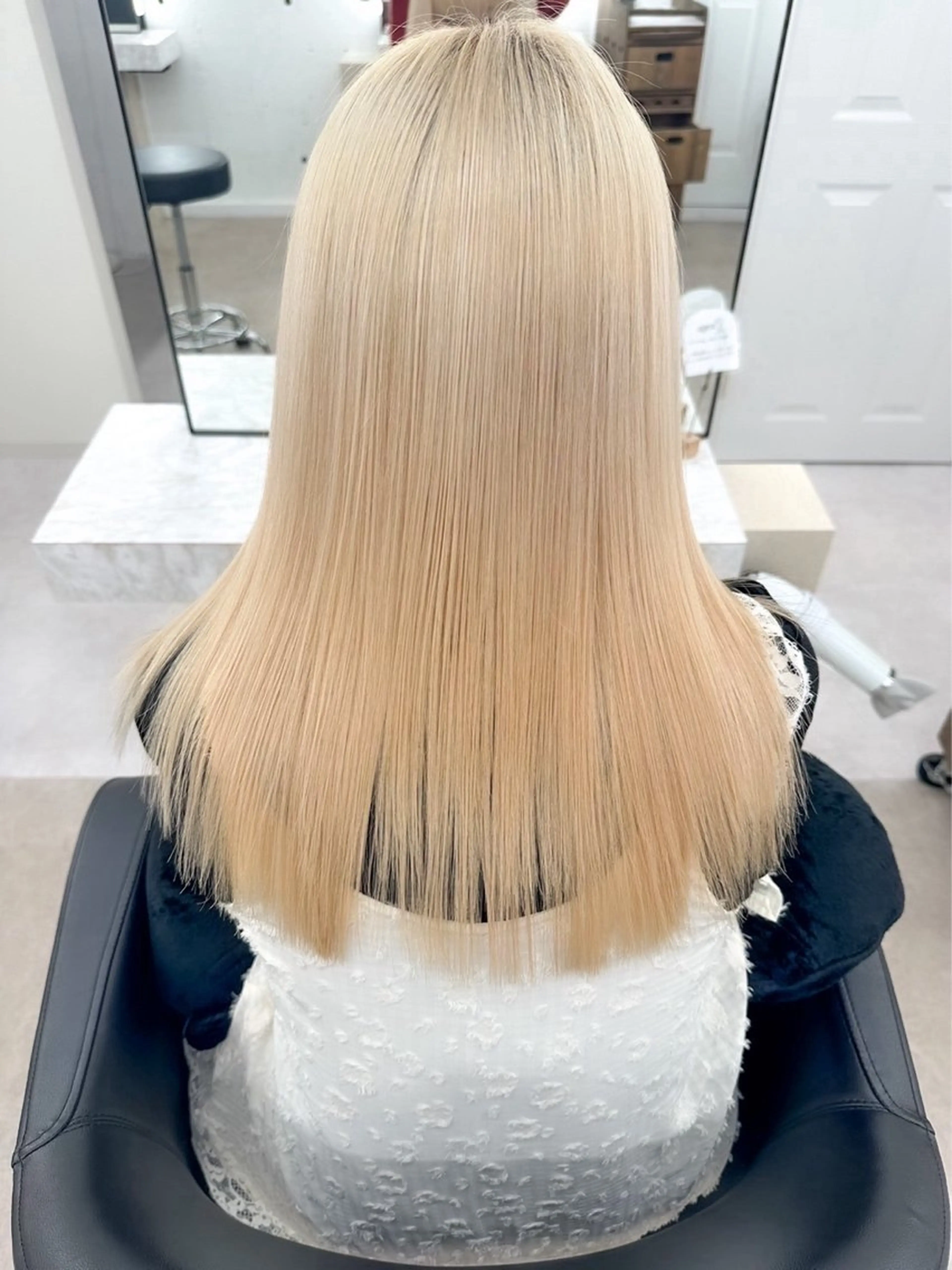 ロング カラー ベージュカラー ブリーチ 透明感カラー ダブルカラー ブリーチなしカラー ヘアカラー 牧野 大和のヘアスタイル