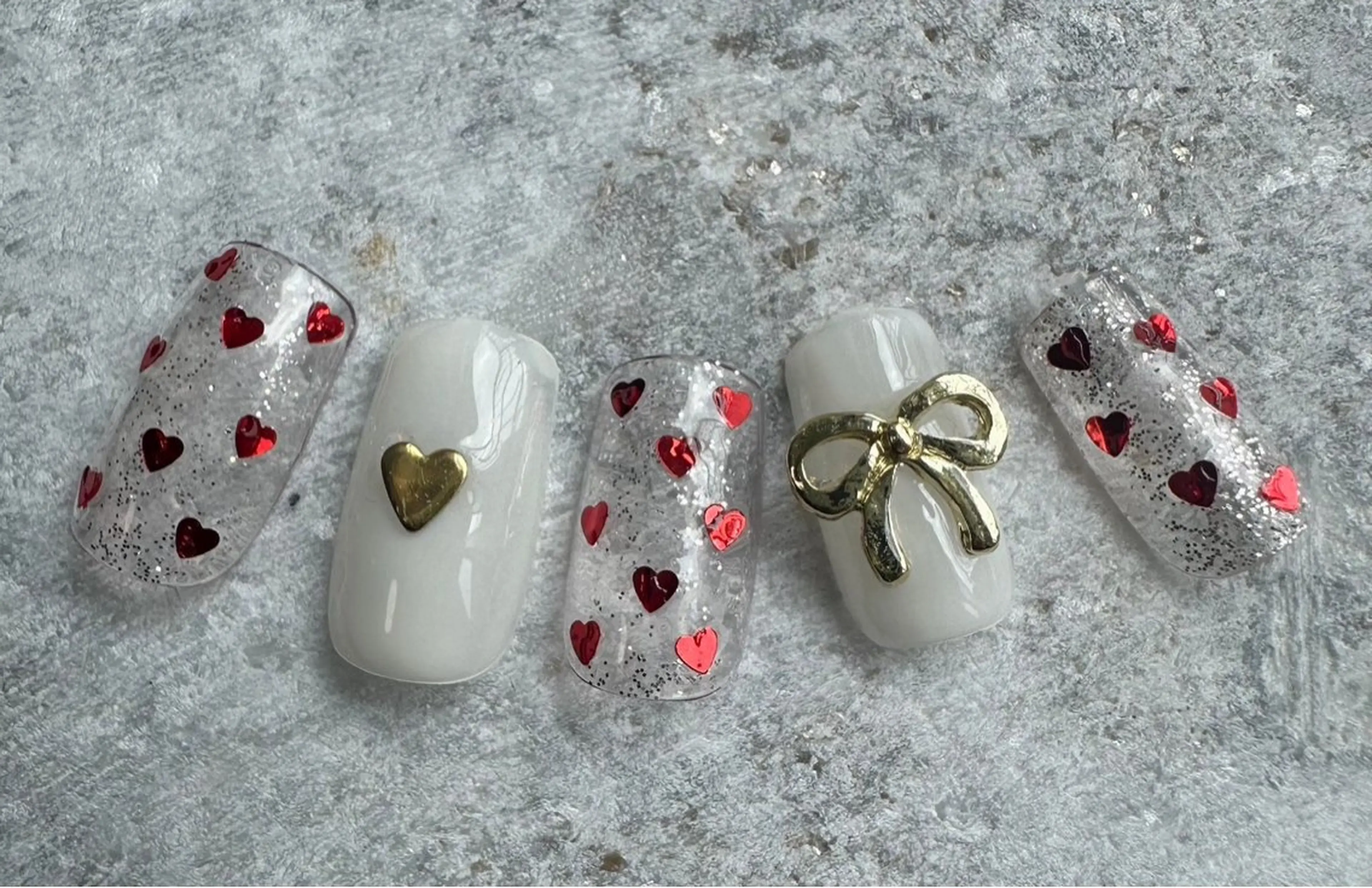 ネイル IRY nail 黒須莉奈のネイルデザイン