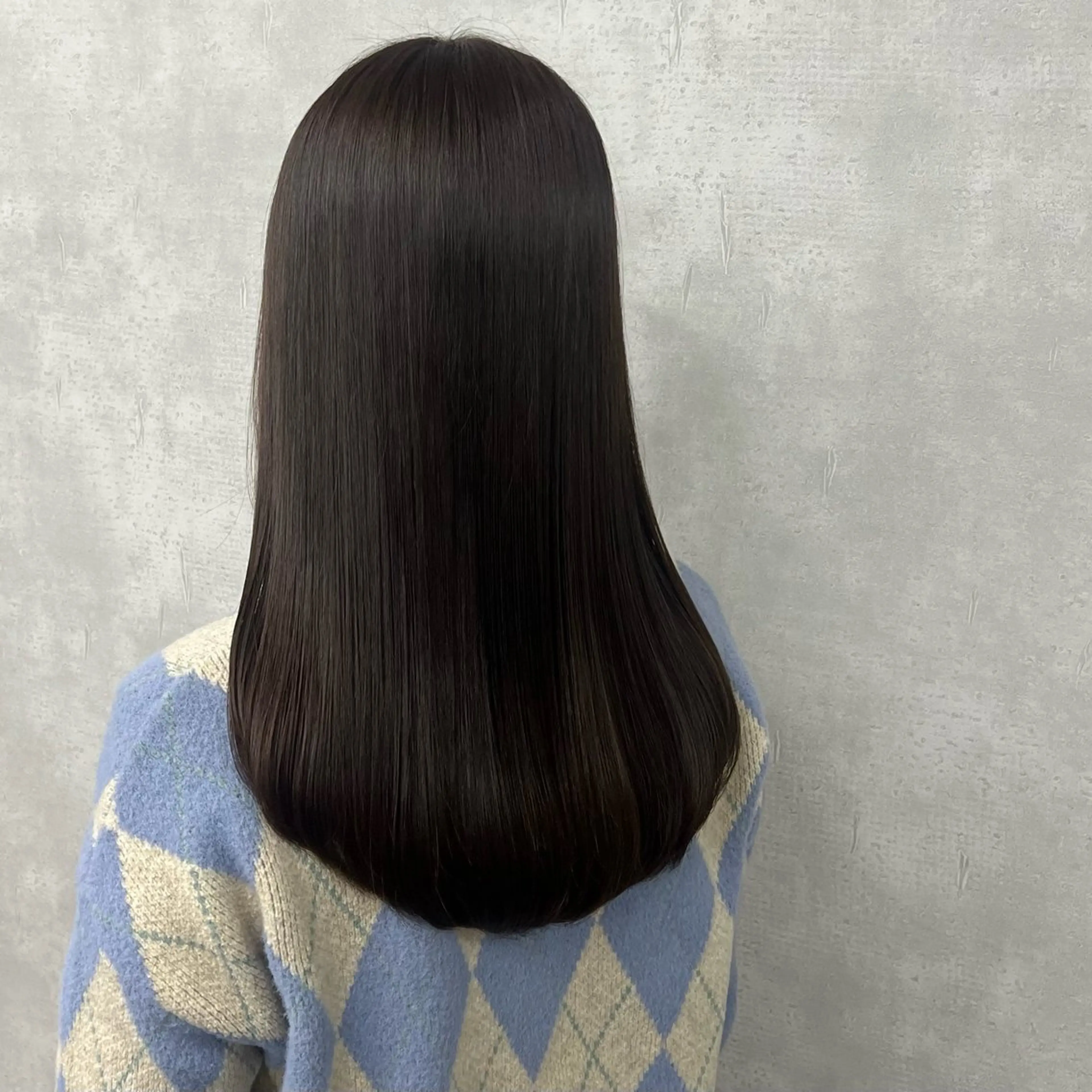 ロング カラー アッシュ ラベンダーカラー ラベンダーアッシュ ヘアカラー トリートメント 沖山 友津季のヘアスタイル