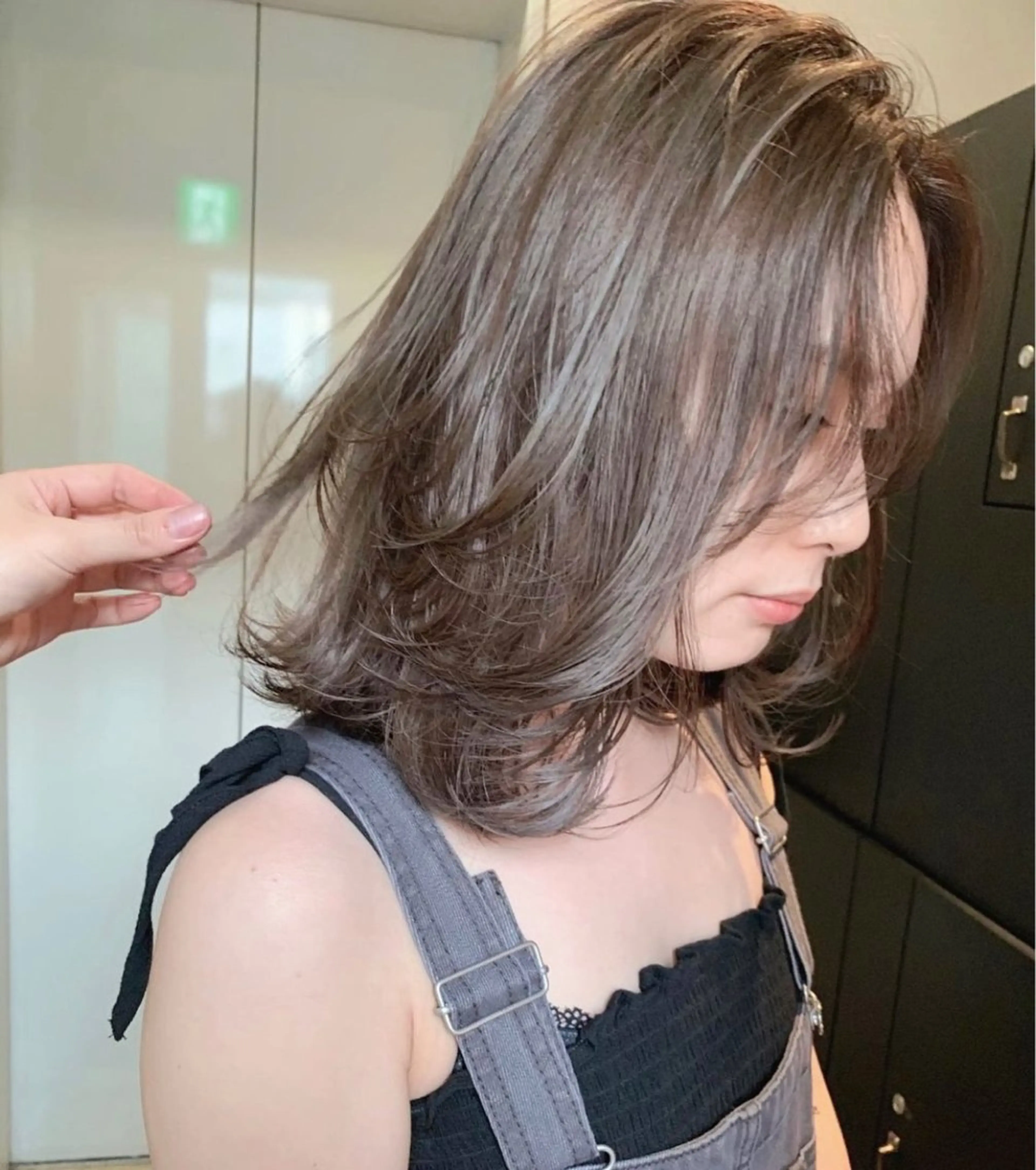 ミディアム ヘアカラー 佐藤 綾香のヘアスタイル
