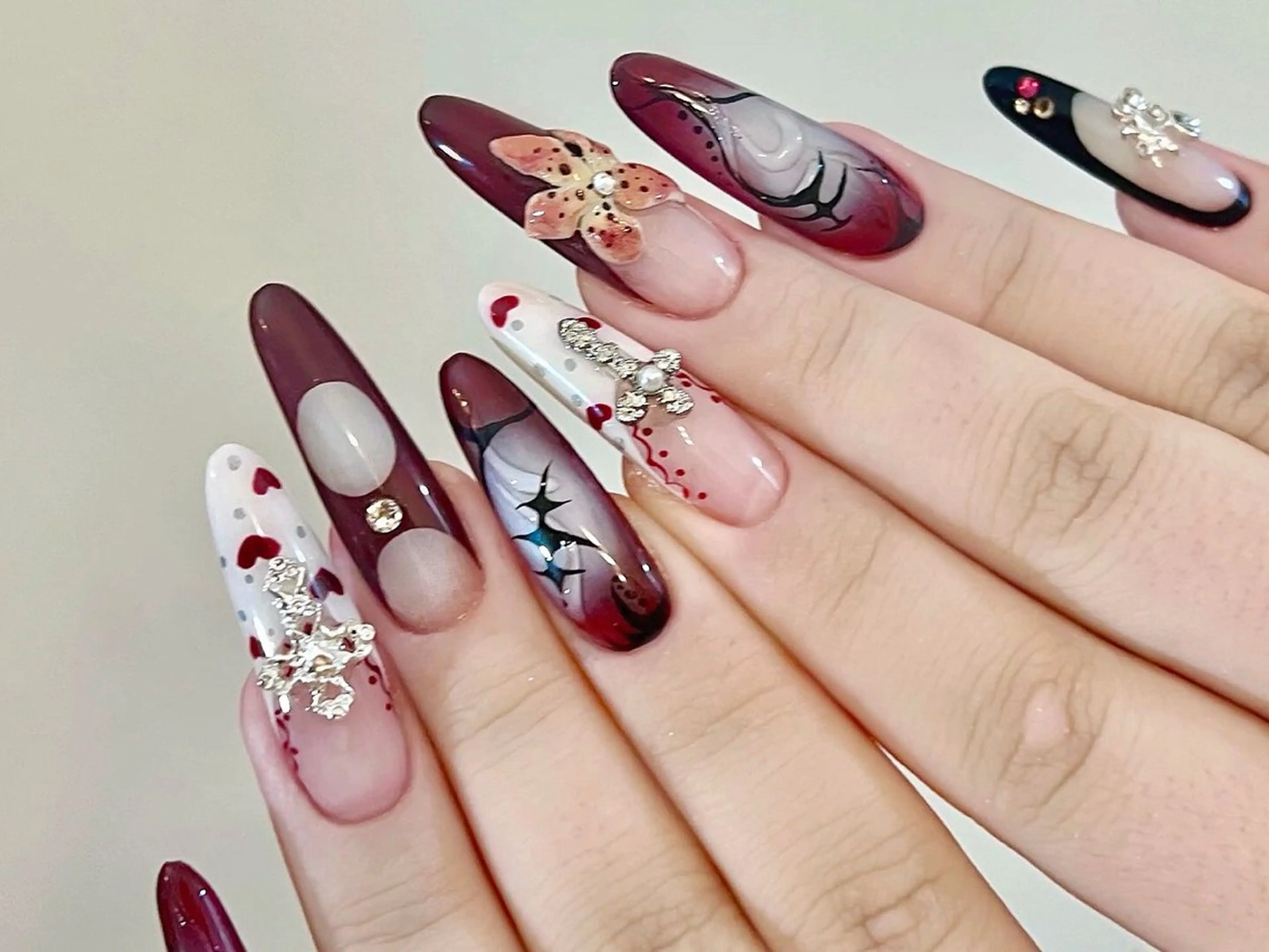 ネイル ハンドネイル ハンドケア DarkHoney 池袋店のネイルデザイン