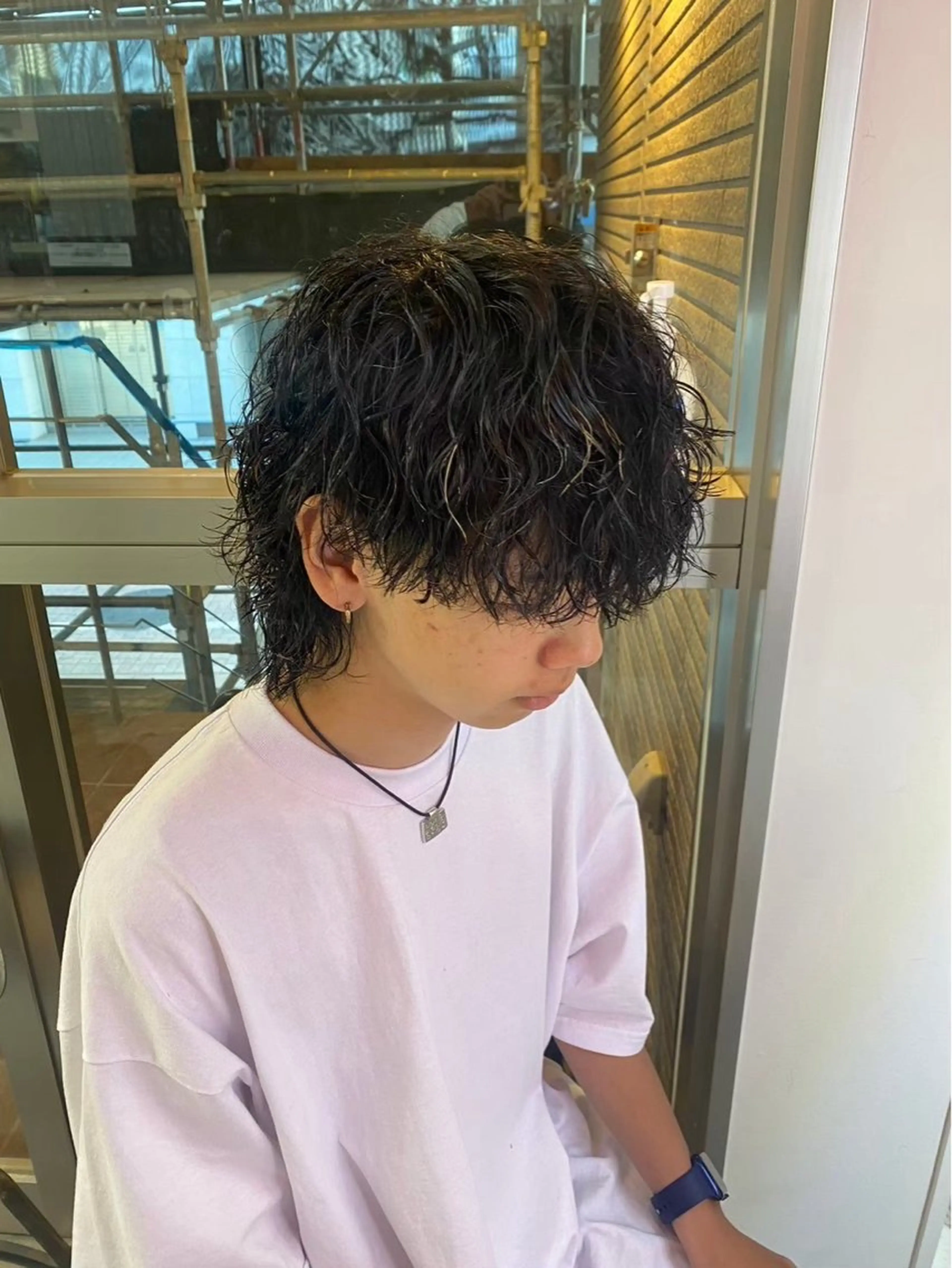 ショート パーマ メンズ カット パーマ ヘアセット 町田/波巻き/ シャドウ/メンズのヘアスタイル