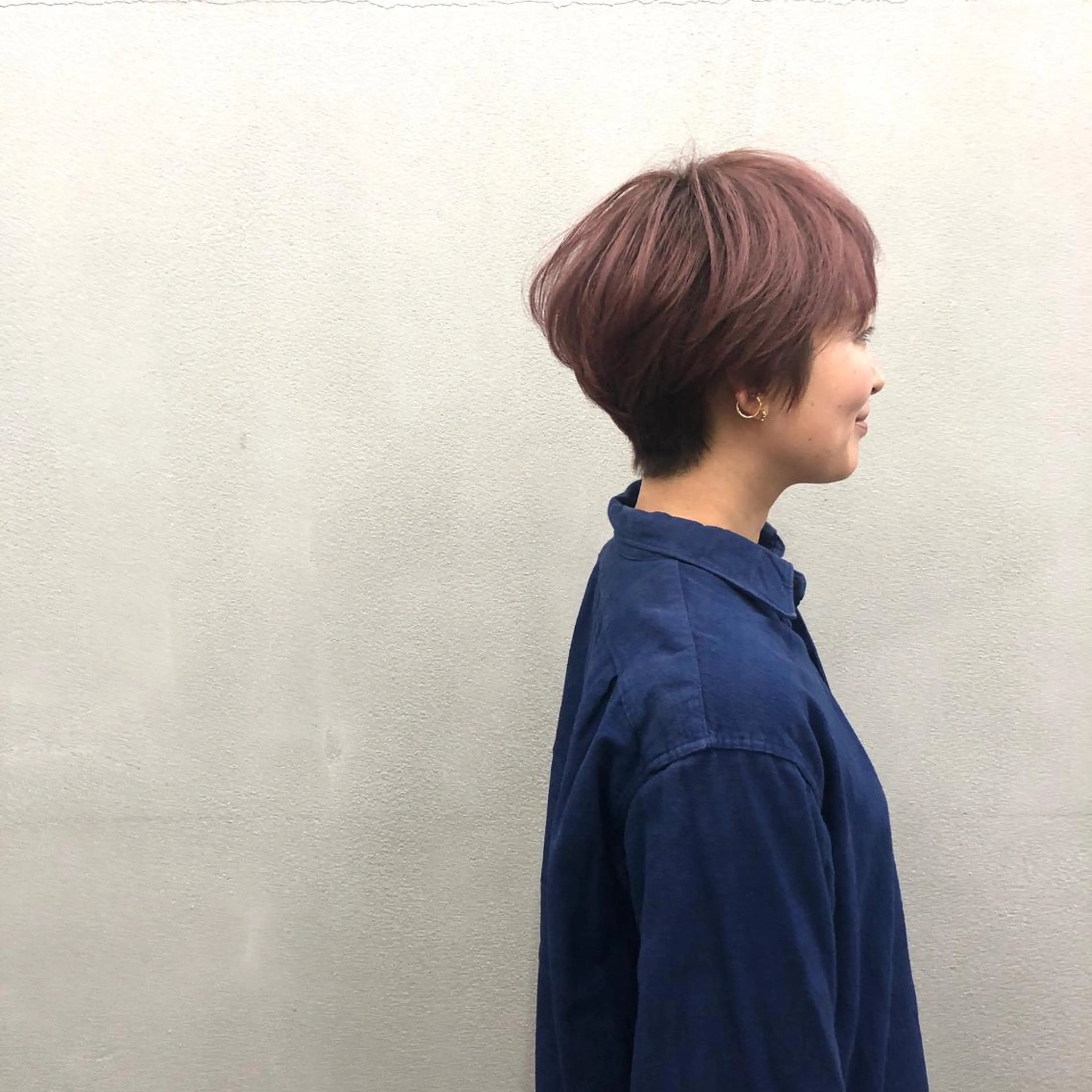ショート カラー ピンクカラー くびれヘア ショートヘア カット ヘアカラー トリートメント ボブ/ショート/ 白髪染め/メンズ葛西のヘアスタイル