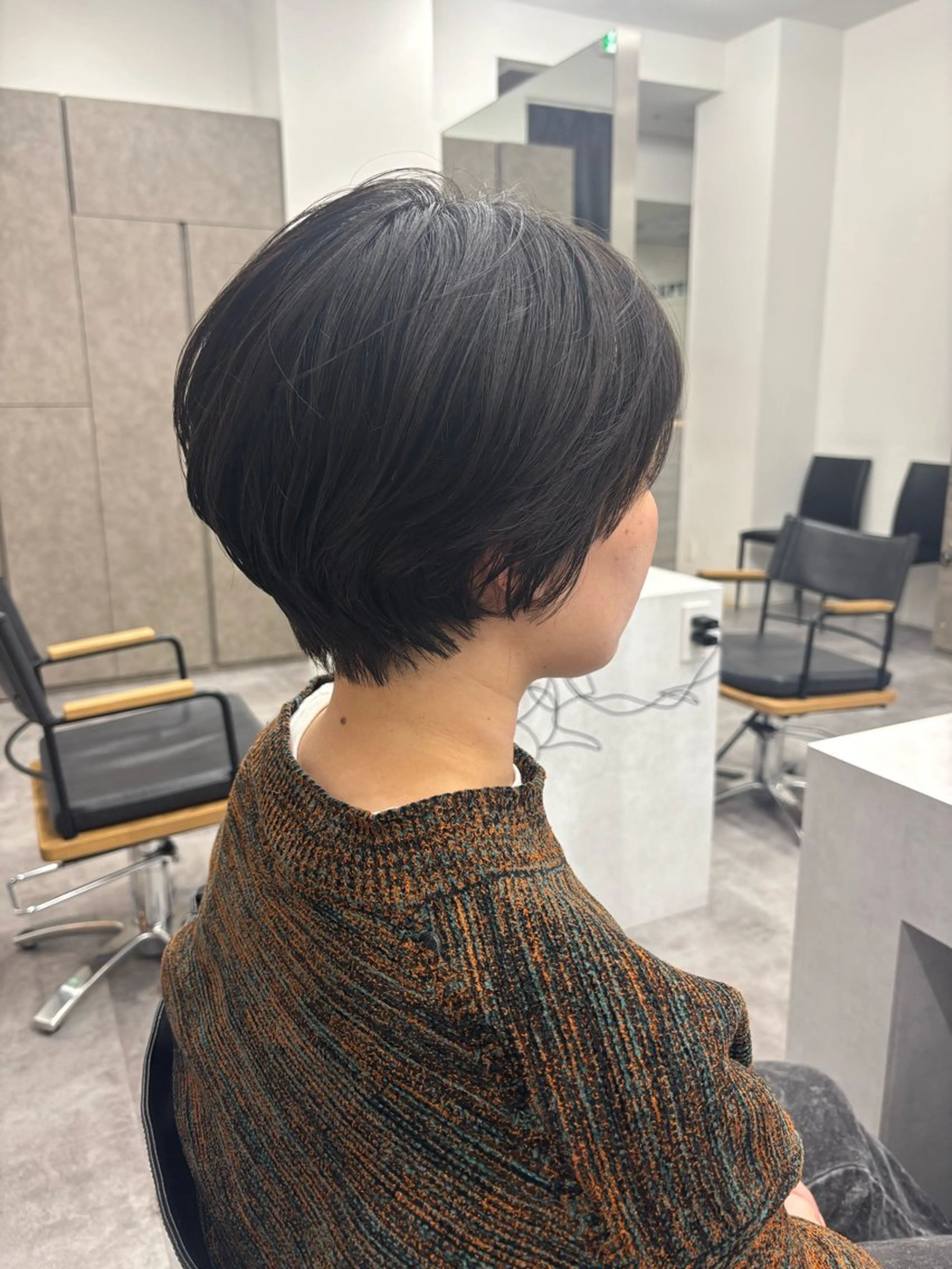 ショート カラー ヘアアレンジ マエダ アズミ🌱のヘアスタイル