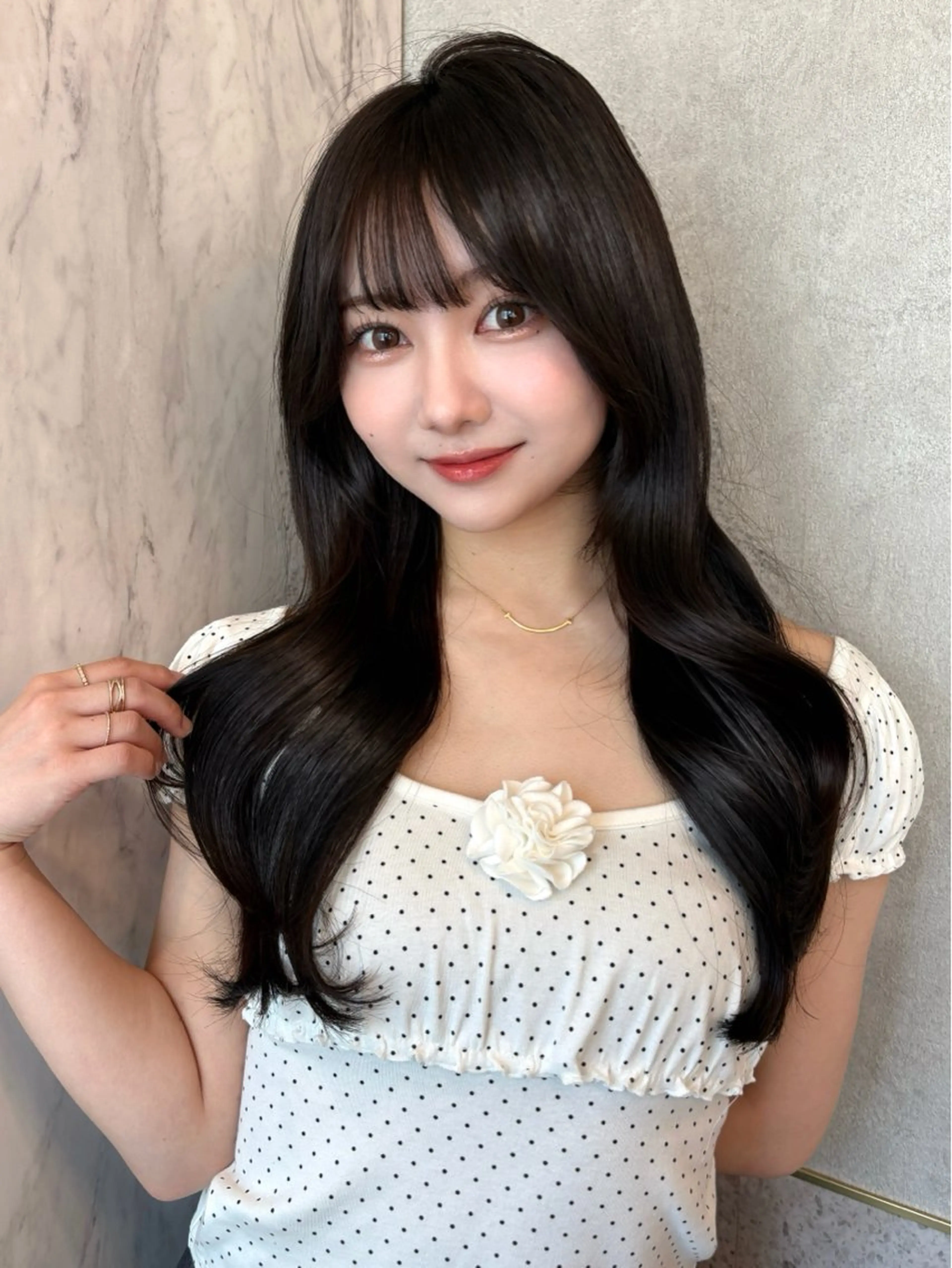 セミロング トリートメント カット ヘアカラー トリートメント 暖色カラー/新宿/韓 国風レイヤー鮫島志穂のヘアスタイル