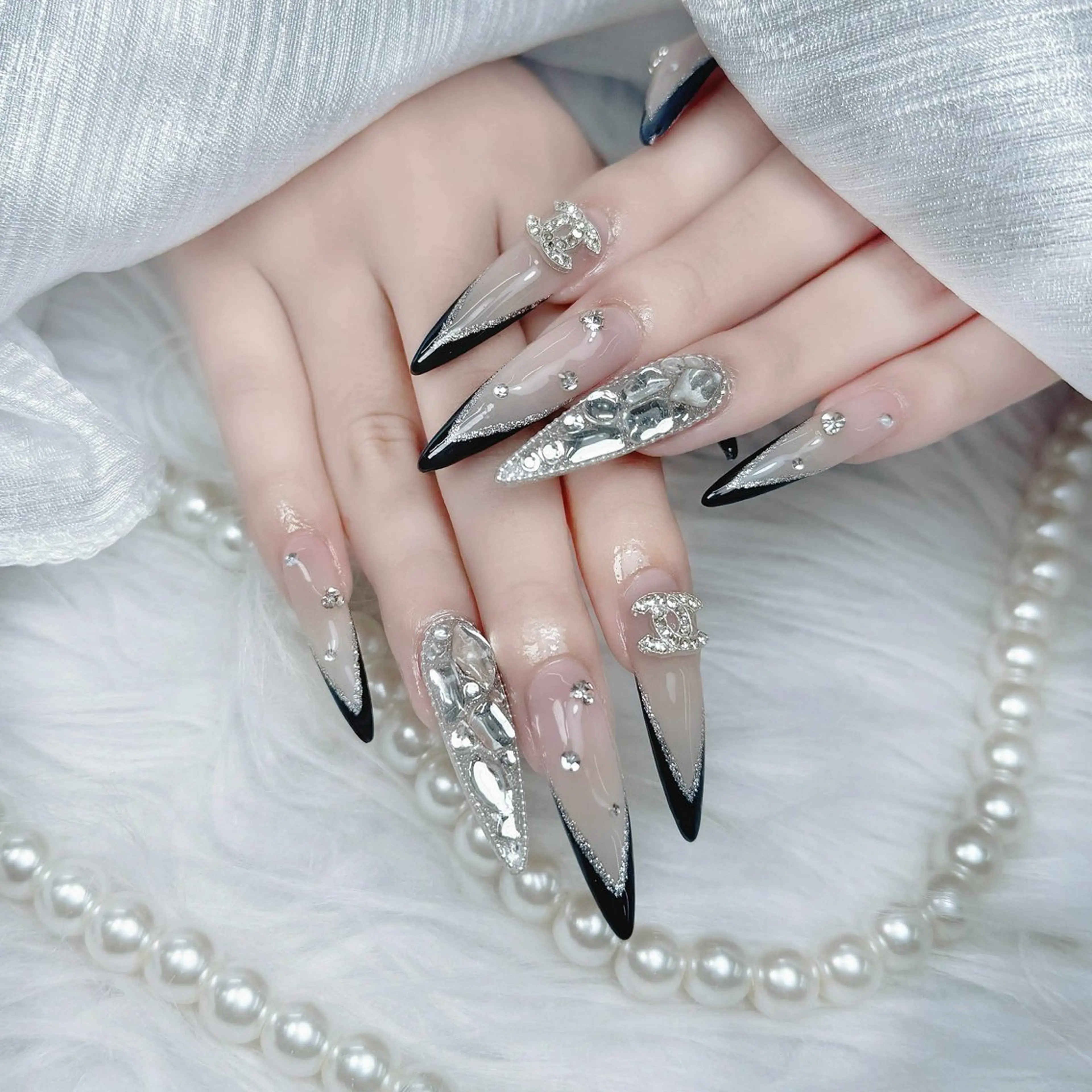 ネイル アートネイル ジェルネイル キラキラネイル 持ち込み シンプルネイル Nova Nail Salonのネイルデザイン