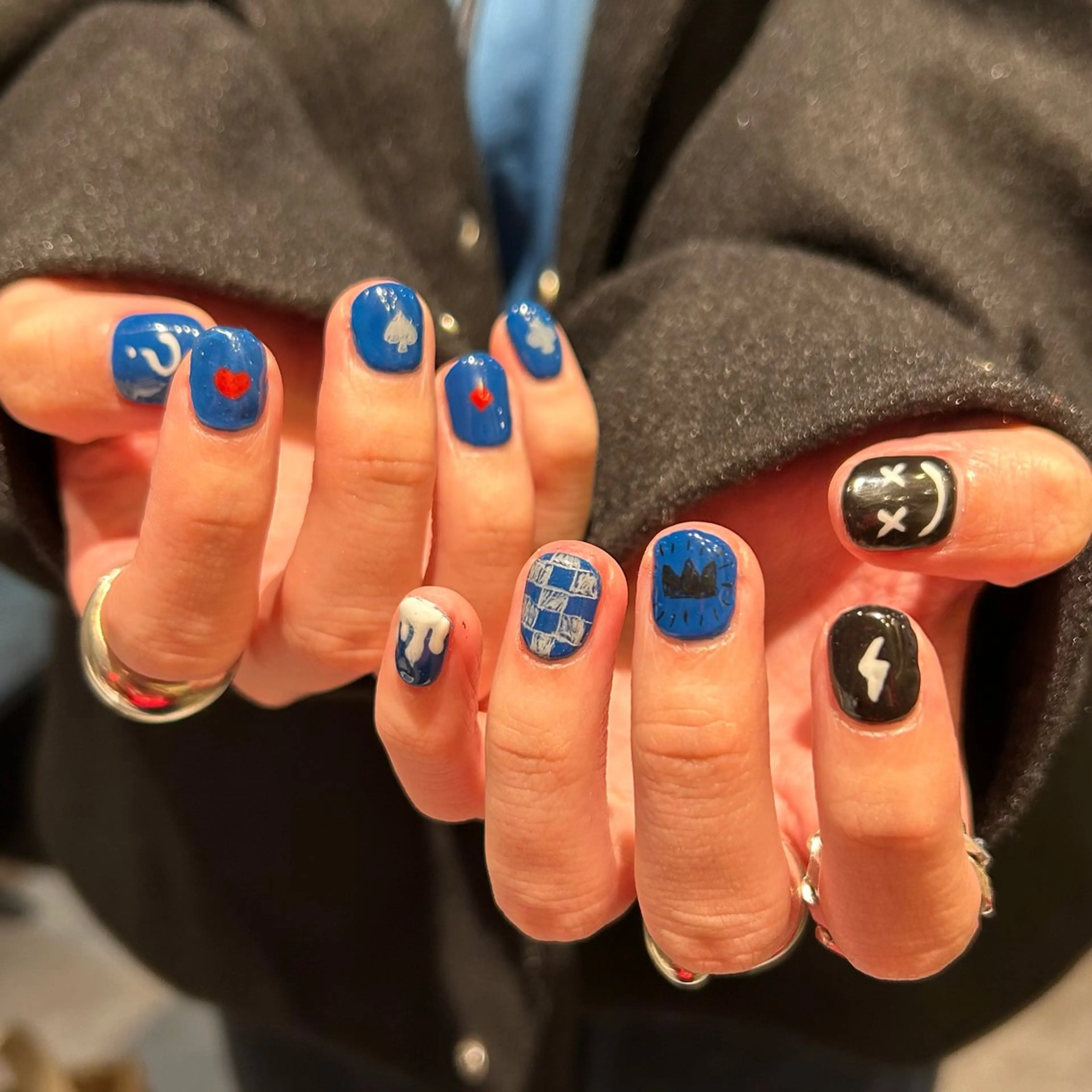 ネイル ハンドネイル ハンドケア 🌀個性派ネイル🌀 シノのネイルデザイン