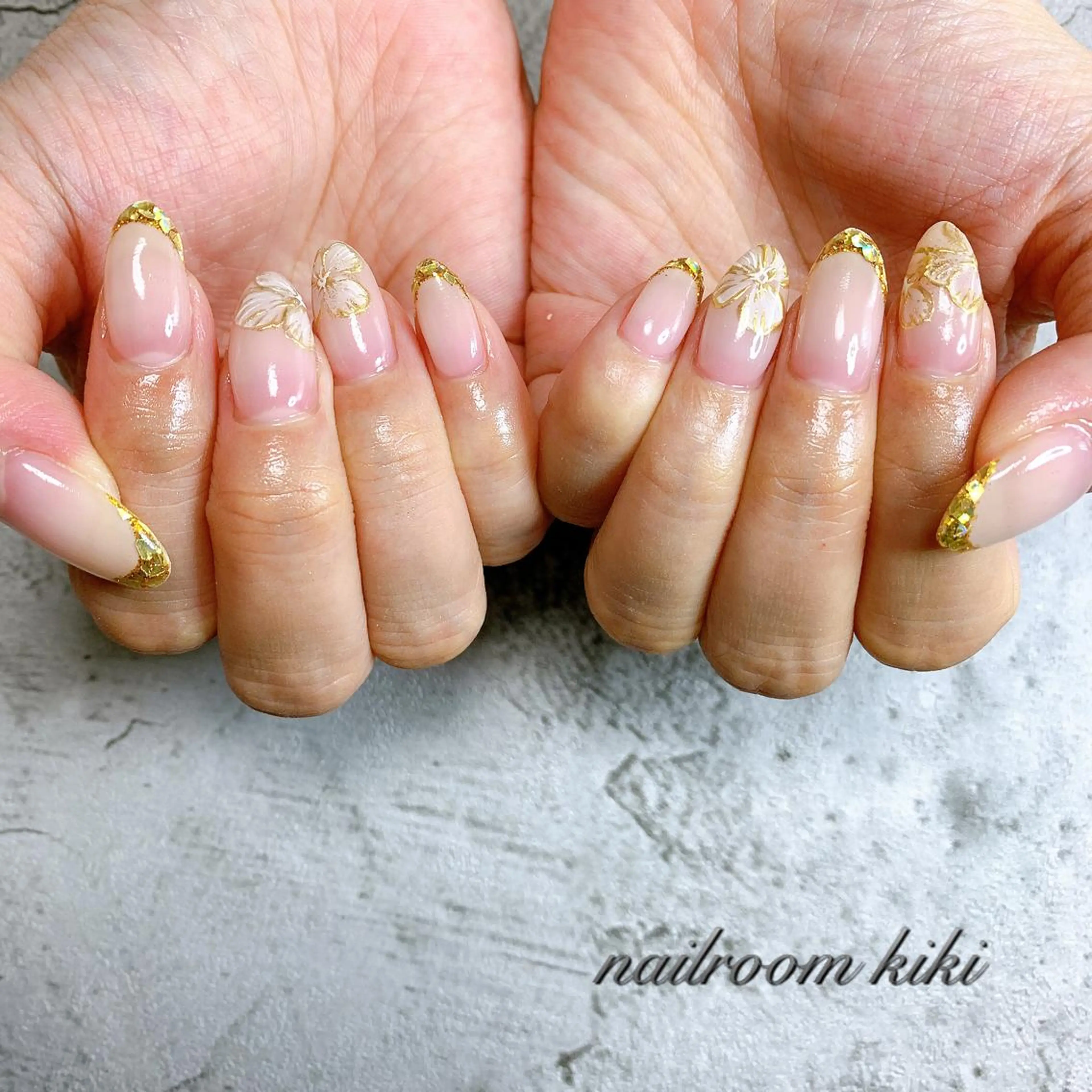 ネイル フレンチネイル ガラスフレンチ Salon de kiki所属・Salonde kikiのネイルデザイン