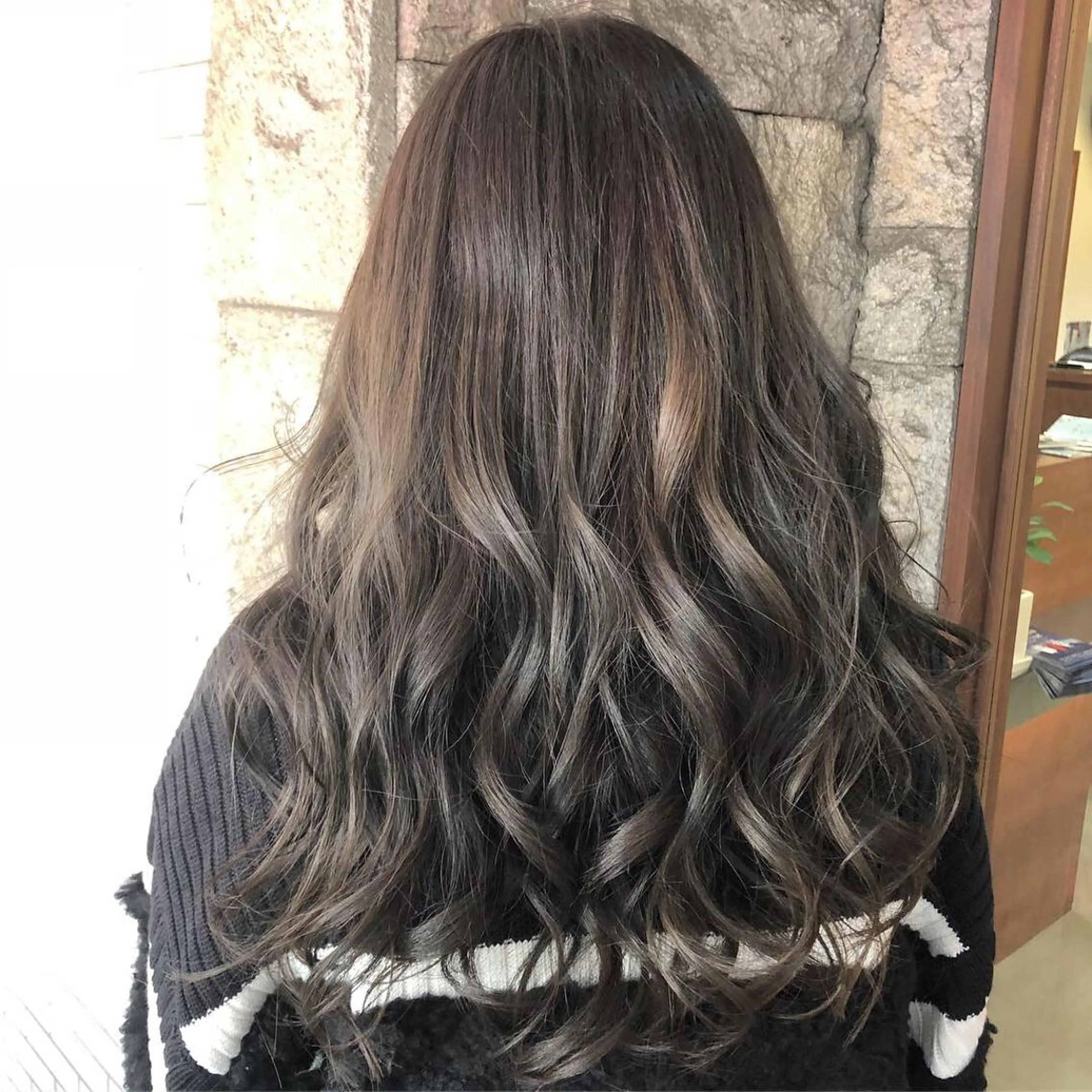 カラー グレージュ ヘアカラー トリートメント 【PRIMAL】萩原 凌のヘアスタイル