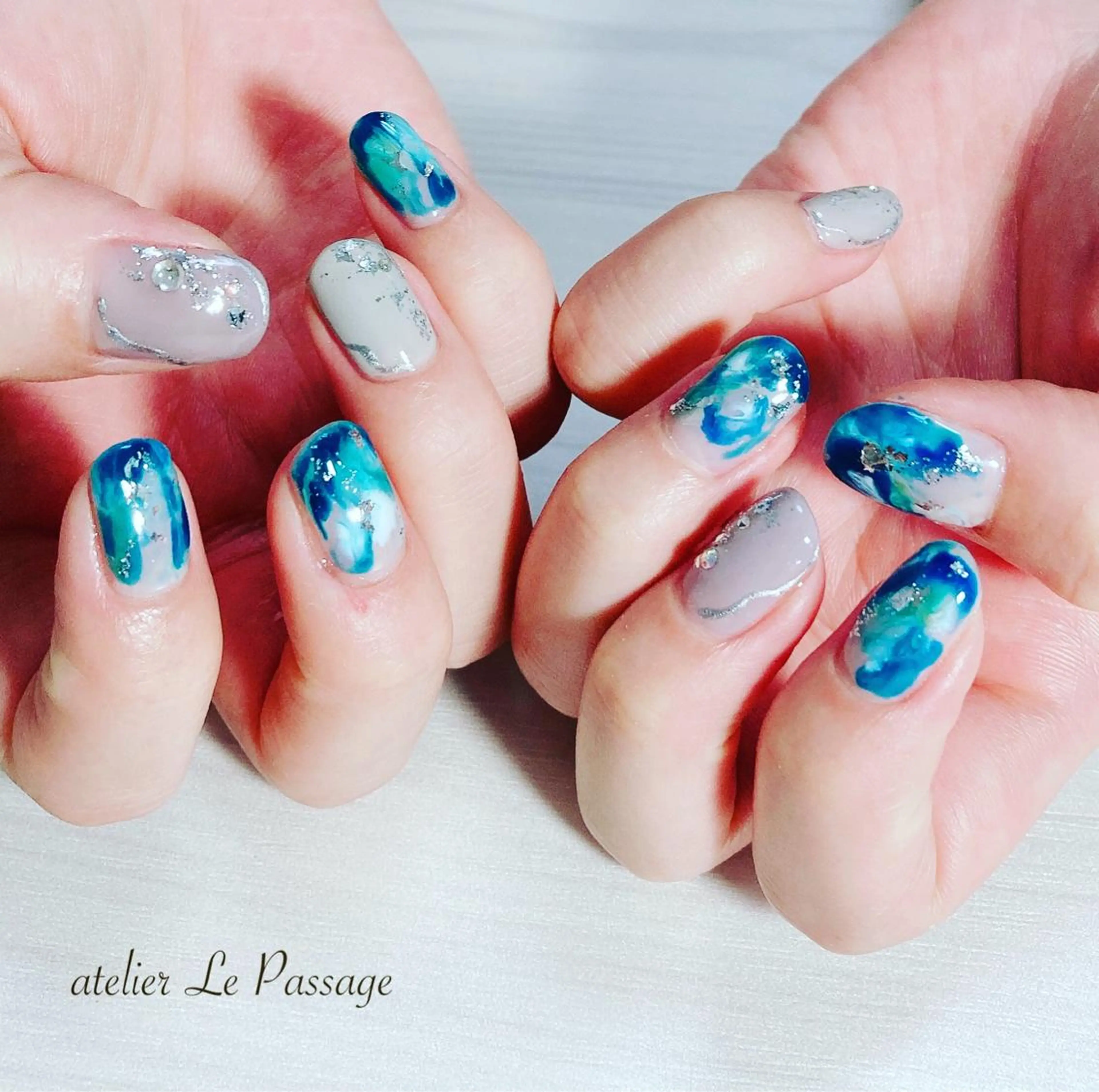 ネイル ジェルネイル ニュアンスネイル オフィスネイル パラジェル 夏ネイル Atelier Le Passage所属・h nakatsukaのネイルデザイン