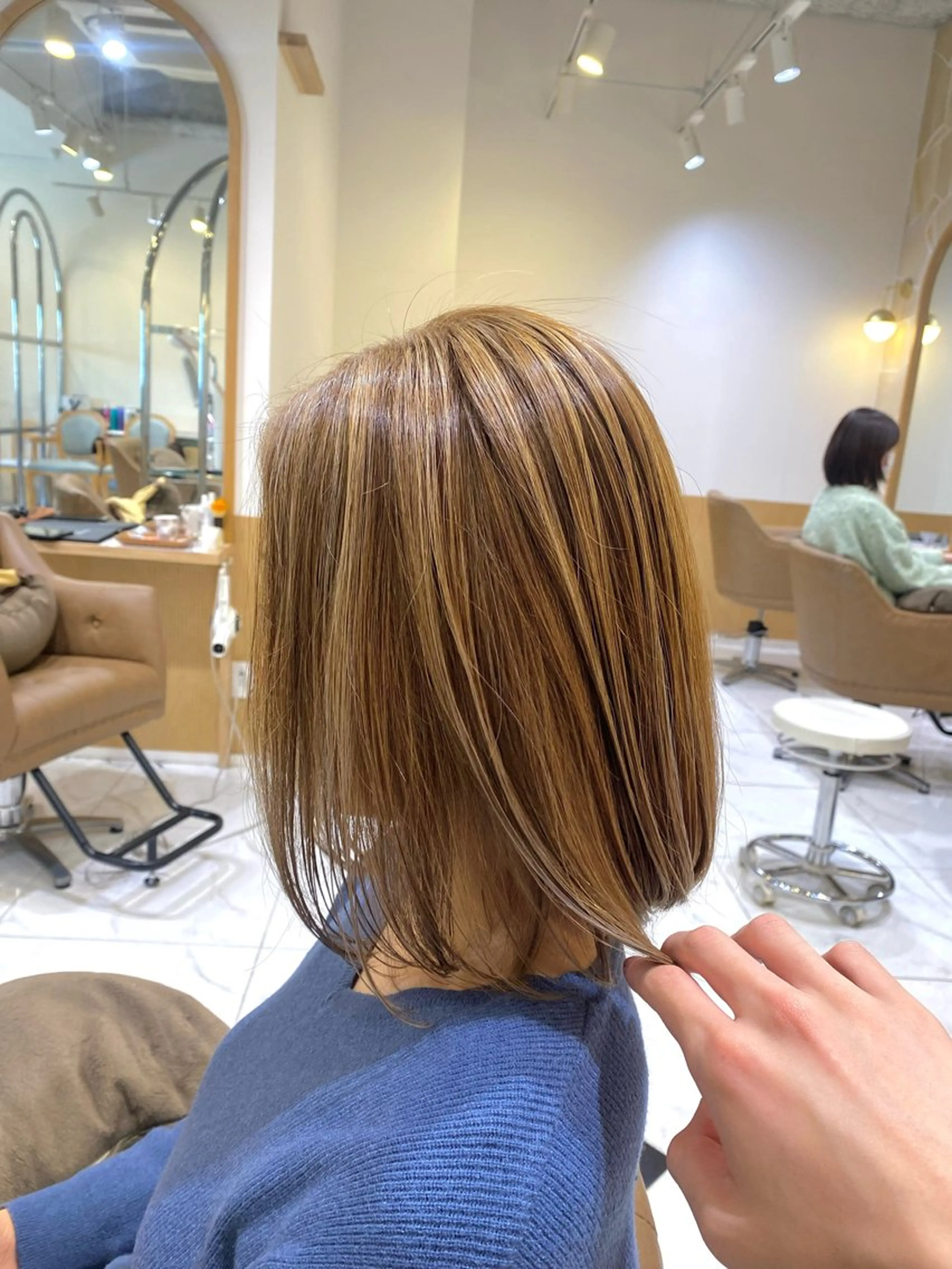 ショート カラー ハイライトカラー ハイライト ヘアカラー トリートメント 坂井 茅聖のヘアスタイル