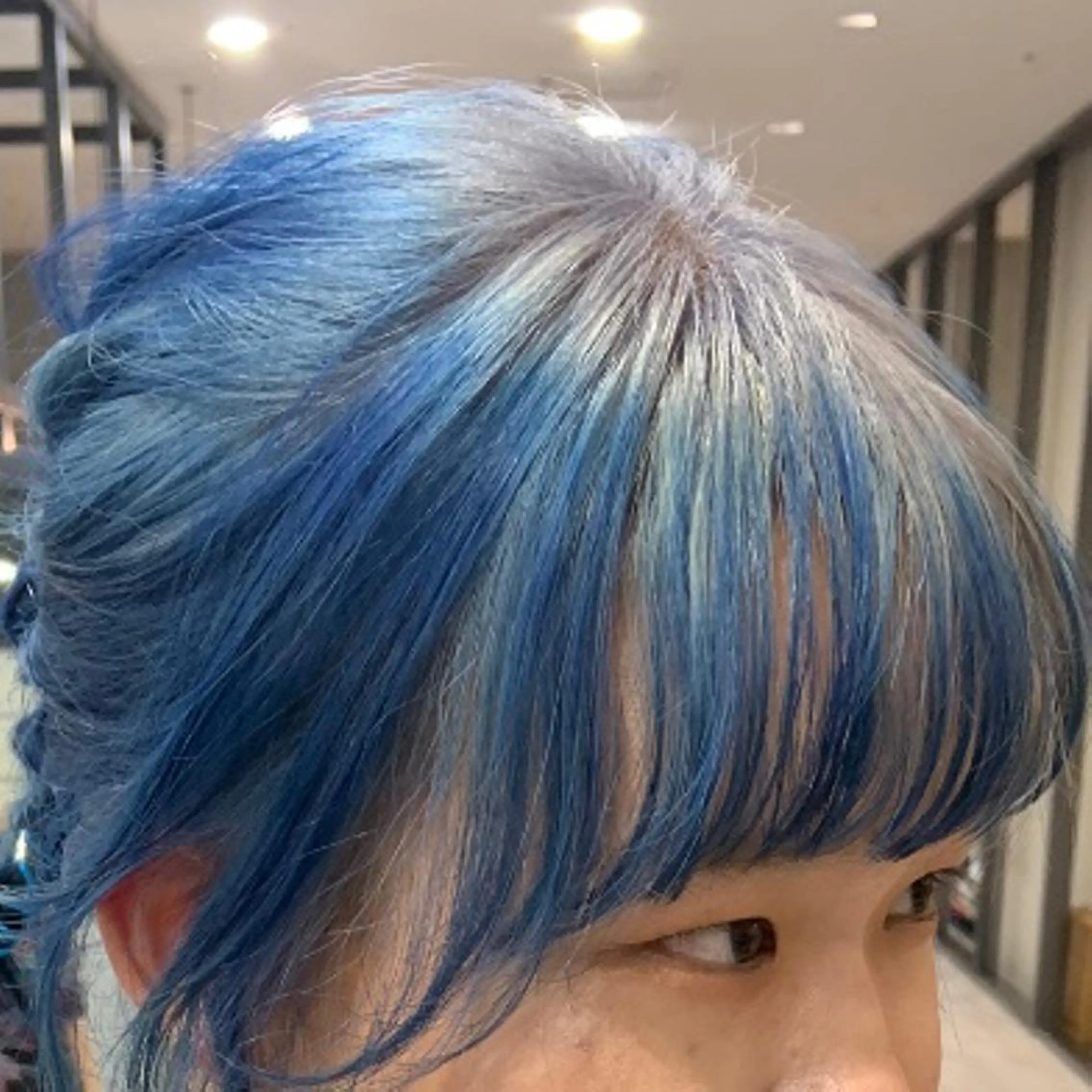 カラー ヘアアレンジ ブリーチ 桃果 momokaのヘアスタイル