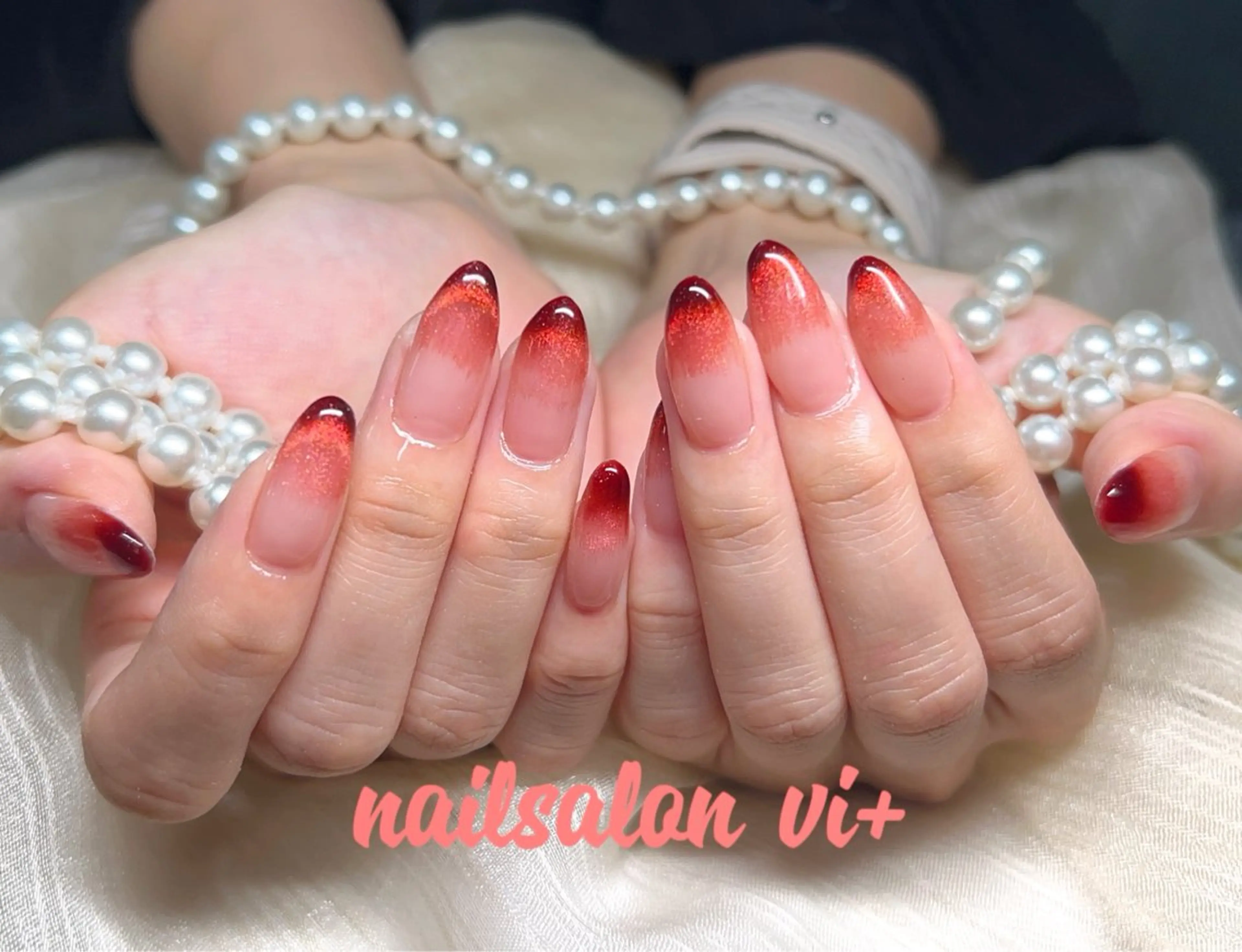 ネイル ハンドネイル nailsalon vi+新人LiLiのネイルデザイン