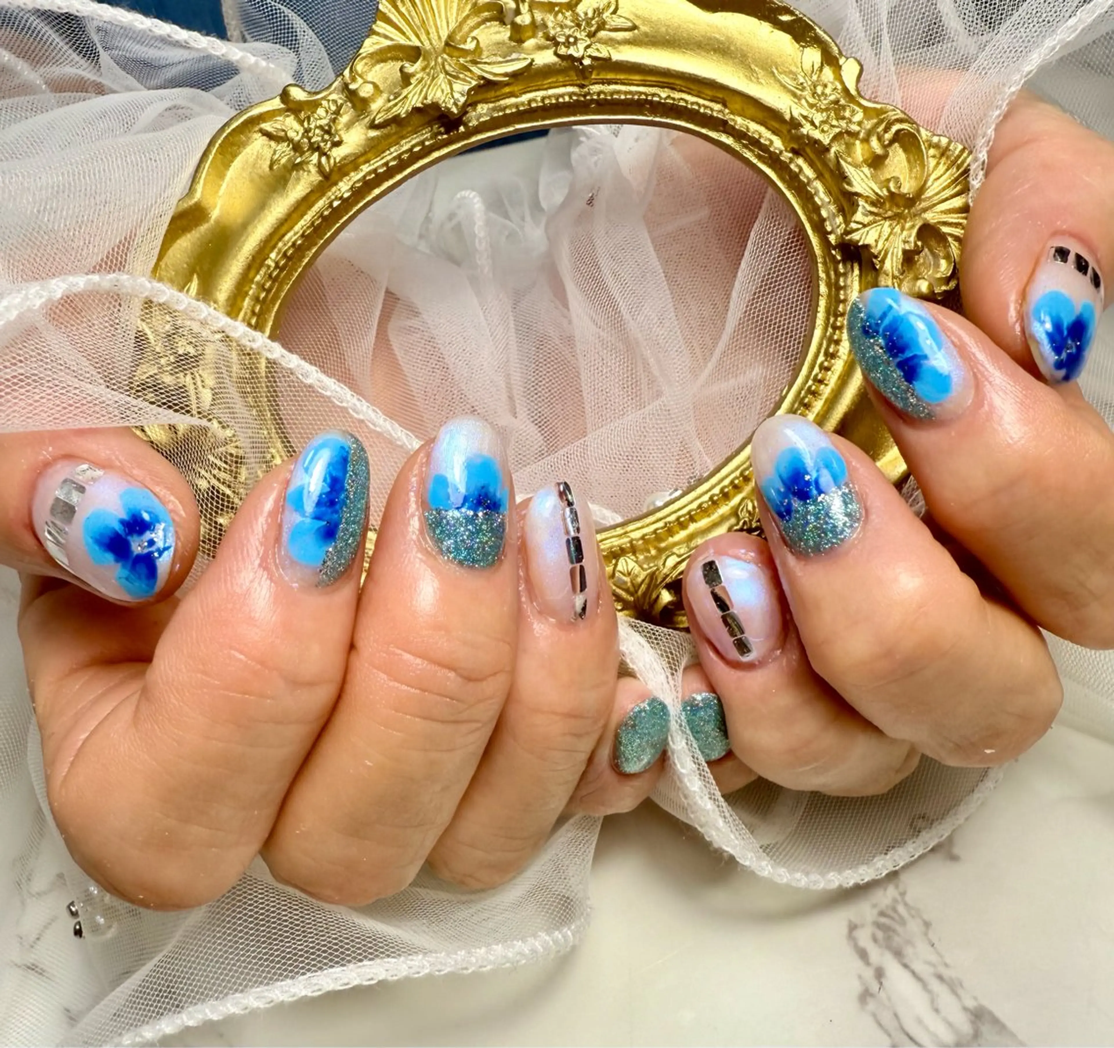 ネイル アートネイル フレンチネイル ガラスフレンチ 氷ネイル・うるうるネイル キラキラネイル M.N_ nailのネイルデザイン