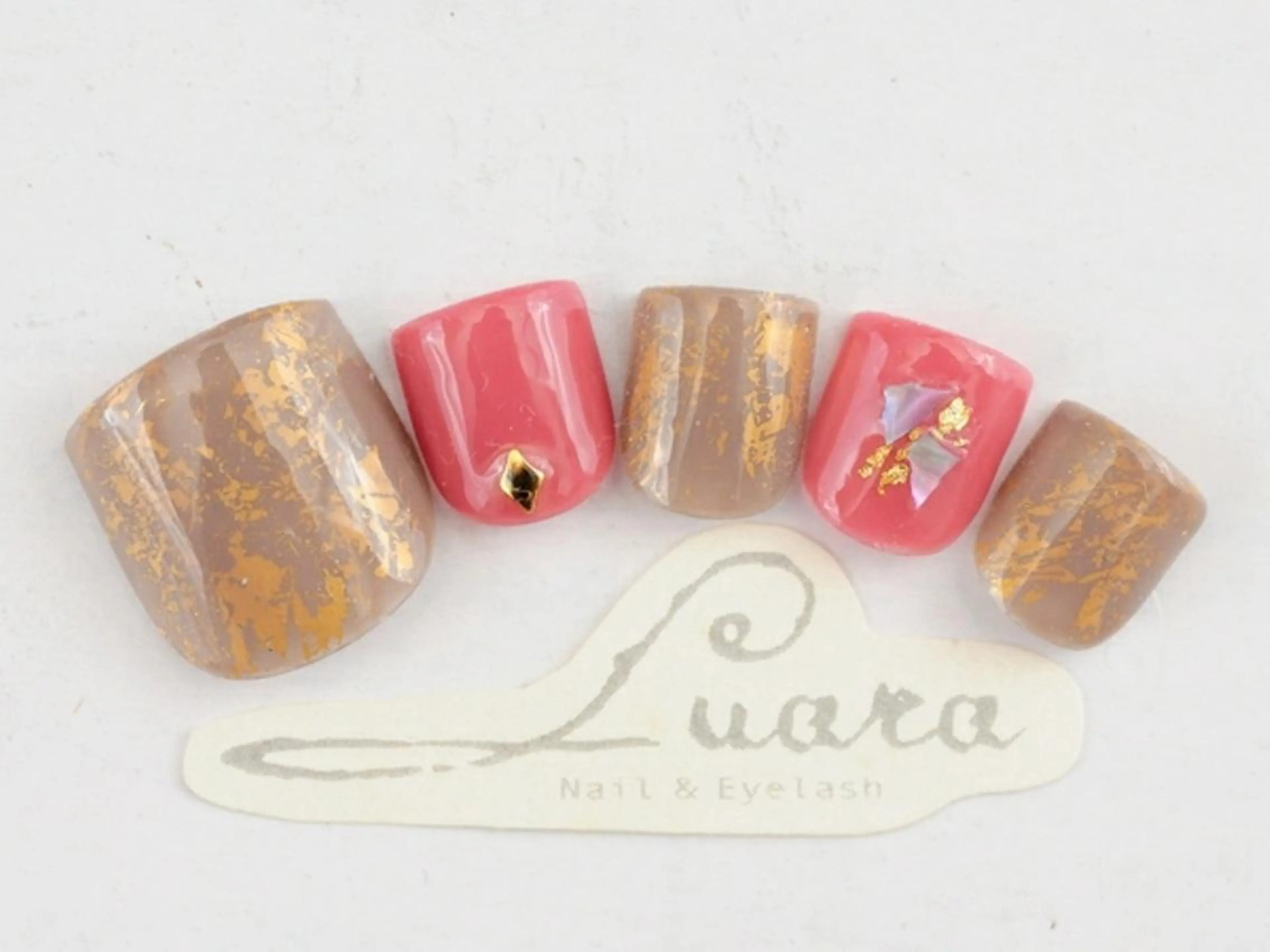 ネイル フットネイル Luara ルアラのネイルデザイン