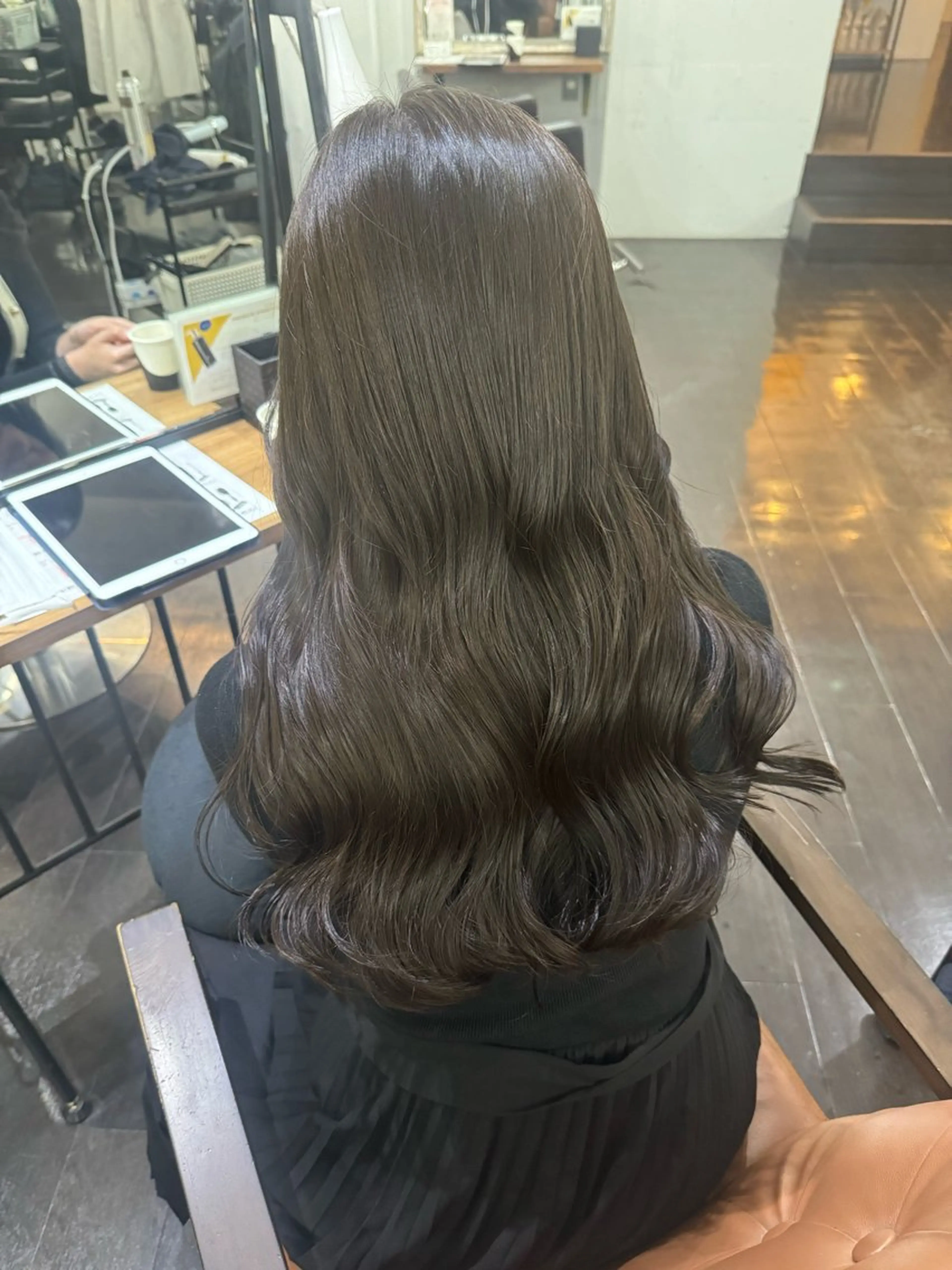 セミロング カット ヘアカラー トリートメント 難波 茜のヘアスタイル