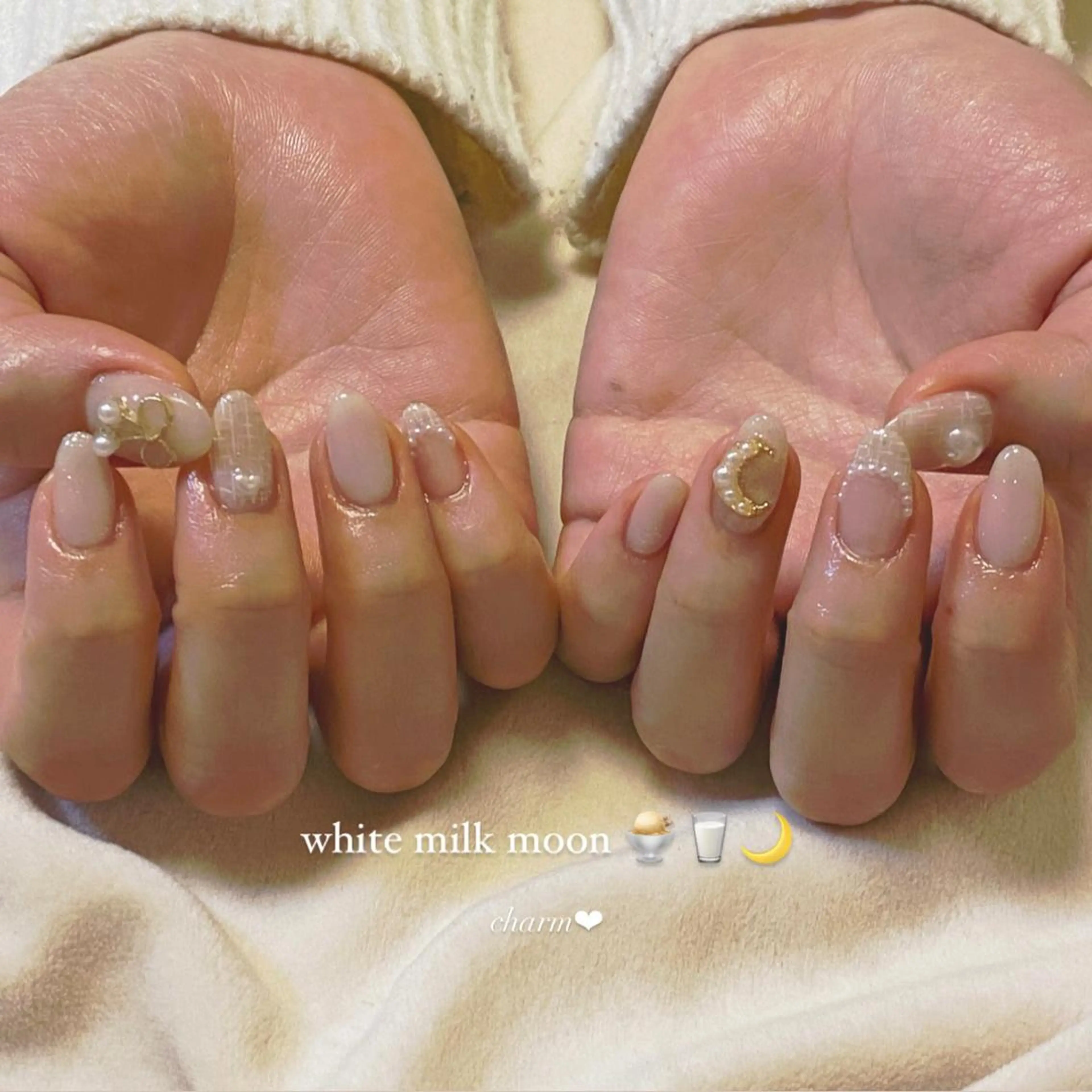 ネイル ゴールド ツイードネイル ホワイト ハンドネイル nail salon charmのネイルデザイン