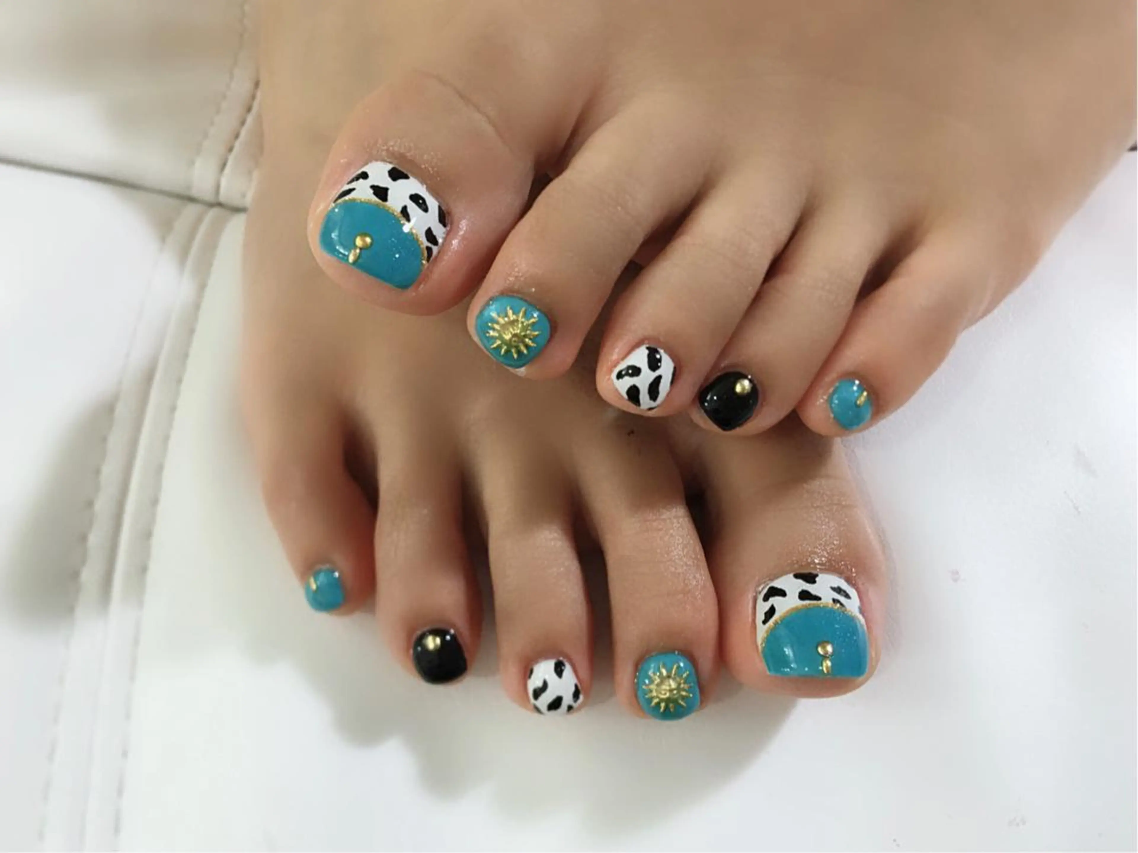 ネイル フットネイル 🌸Nail&Eye KAKU🌸のネイルデザイン