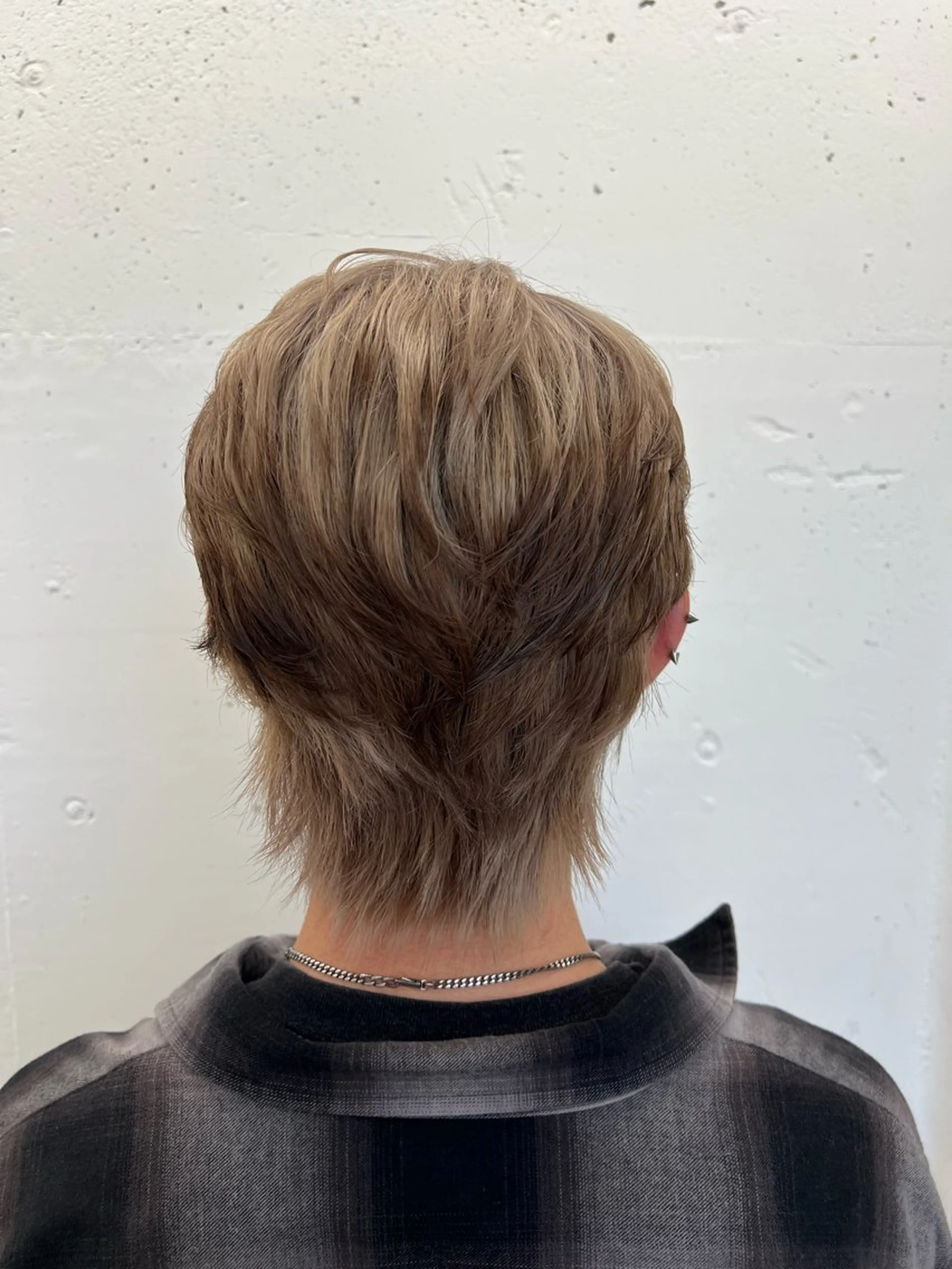 ショート カラー ベージュカラー 透明感カラー グレージュ ハイトーンカラー ミルクティーベージュ カット ヘアカラー トリートメント あすか JILLSTUDIOのヘアスタイル